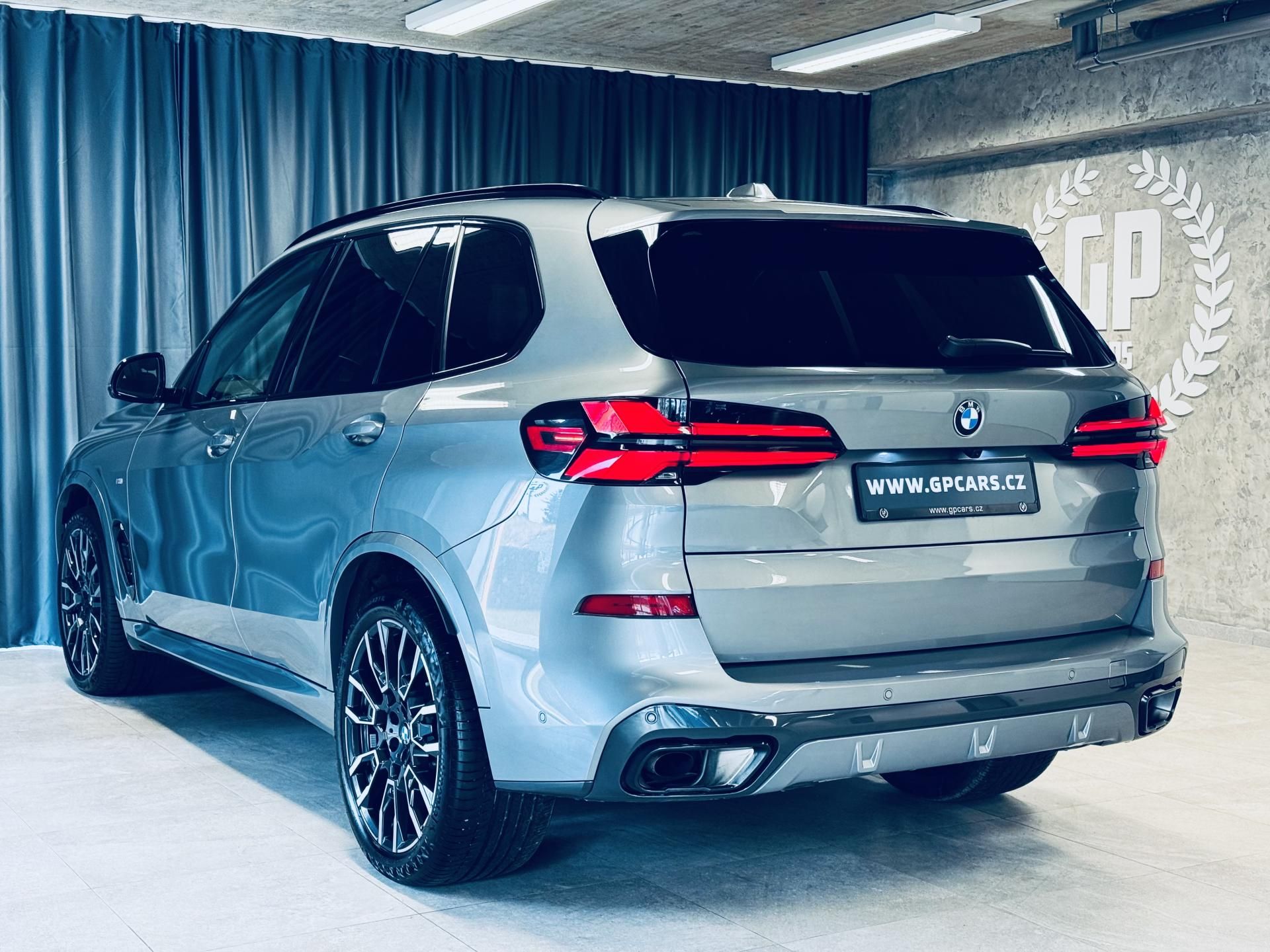 BMW X5, 30d*M-PAKET*ZÁR.29/SERVIS29 - fotka 6