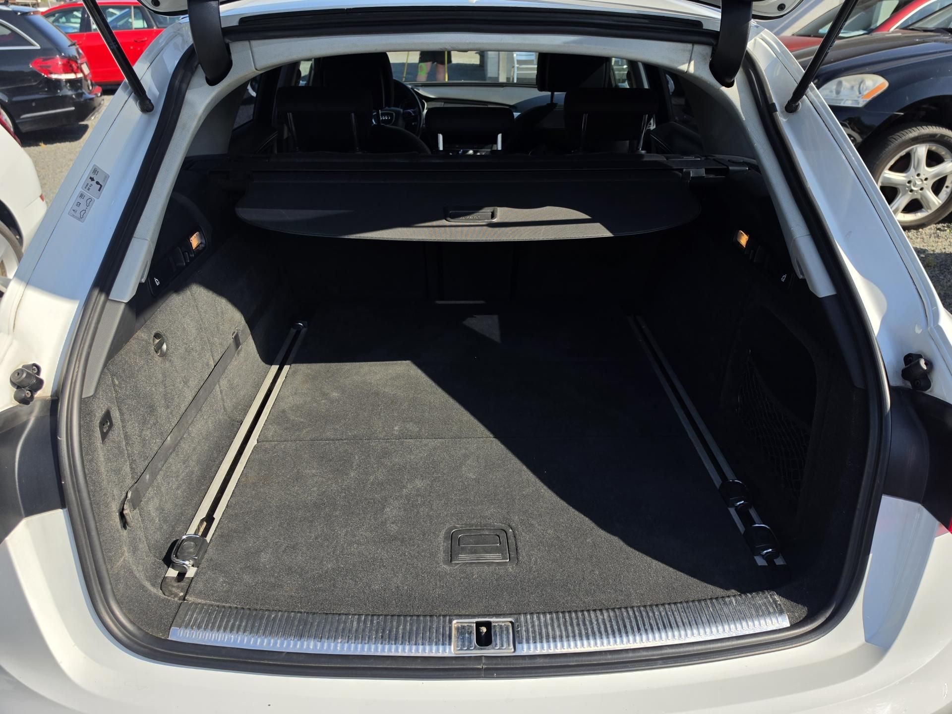 Audi A6, 3.0 TDI Quattro TZ S-Line - fotka 6
