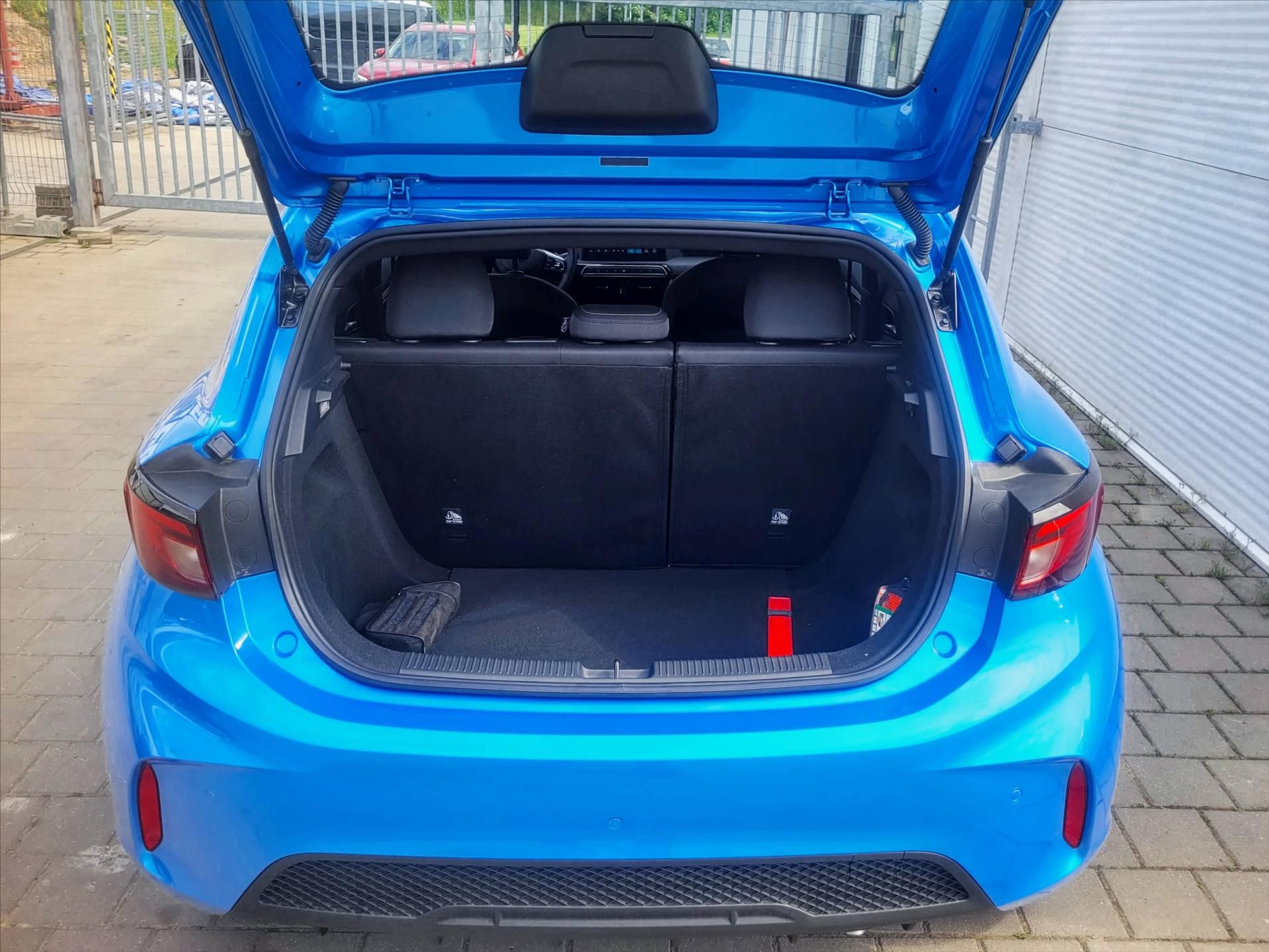 MG MG3, 1,5 116k 5MAN 4x2  Excite - fotka 6