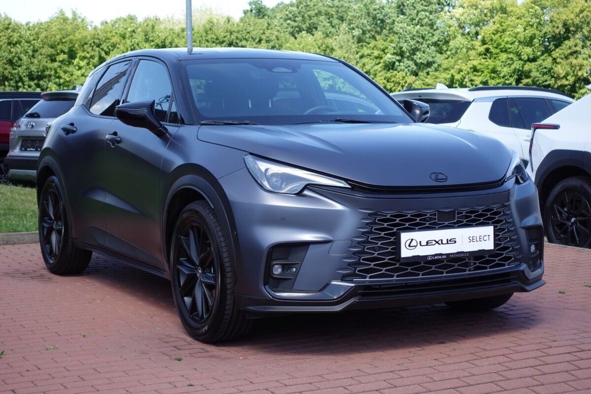Lexus LBX, 1,5 HEV Original Edition 4x4 - fotka 4