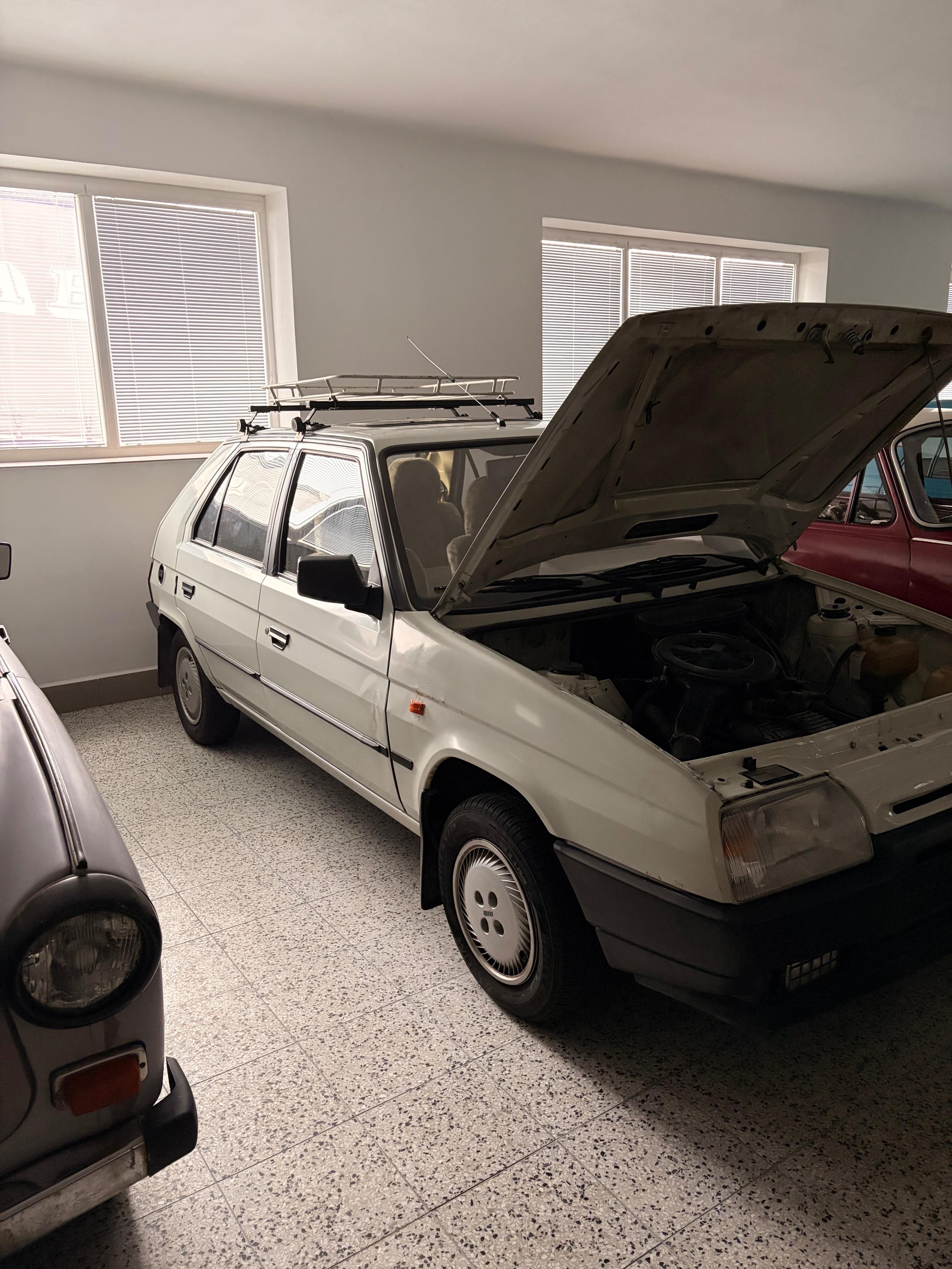 Škoda Favorit, 1.3 - fotka 3