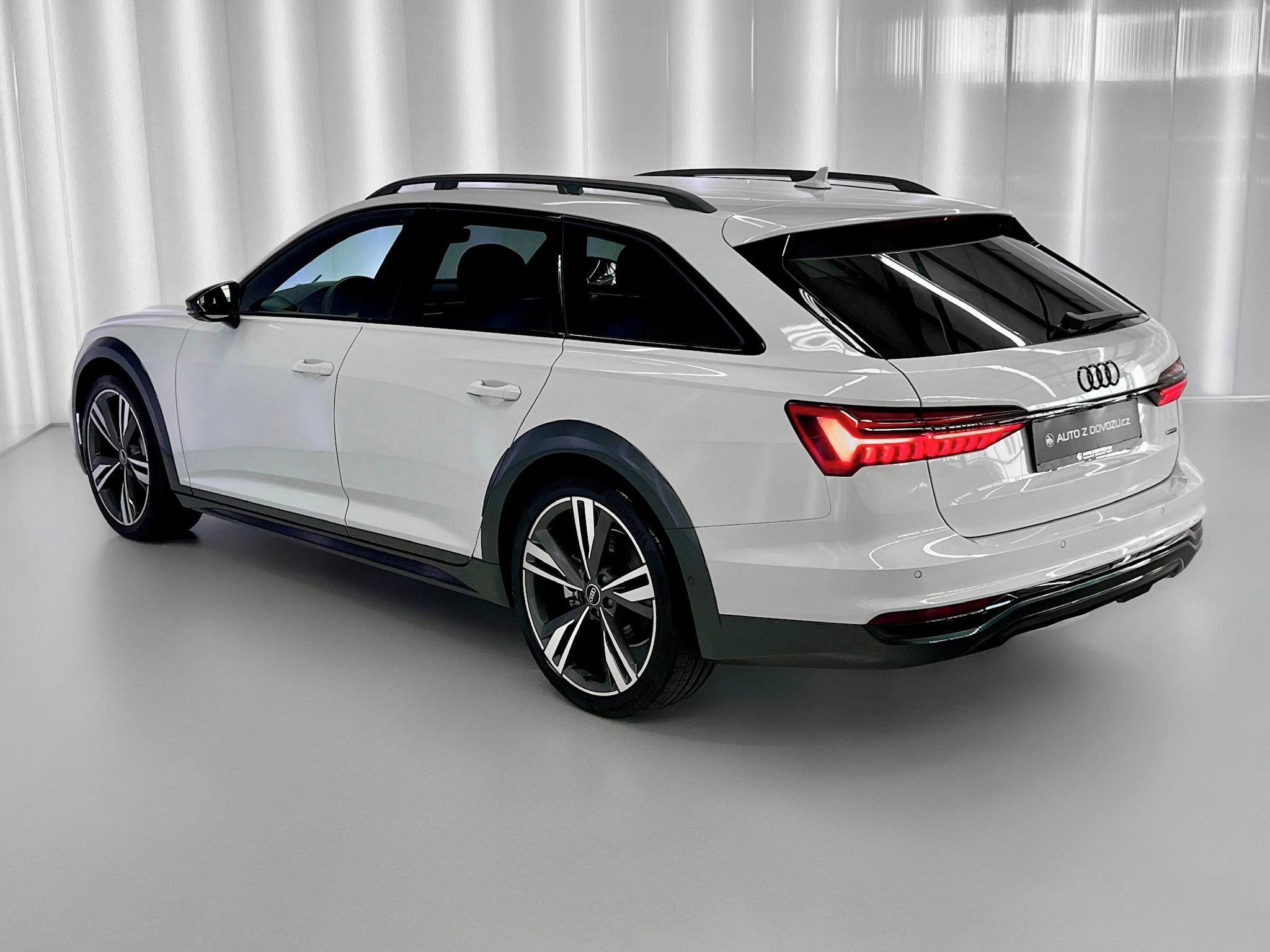 Audi A6 allroad, 50 TDI QUATTRO, VZDUCH, WEBAST - fotka 5