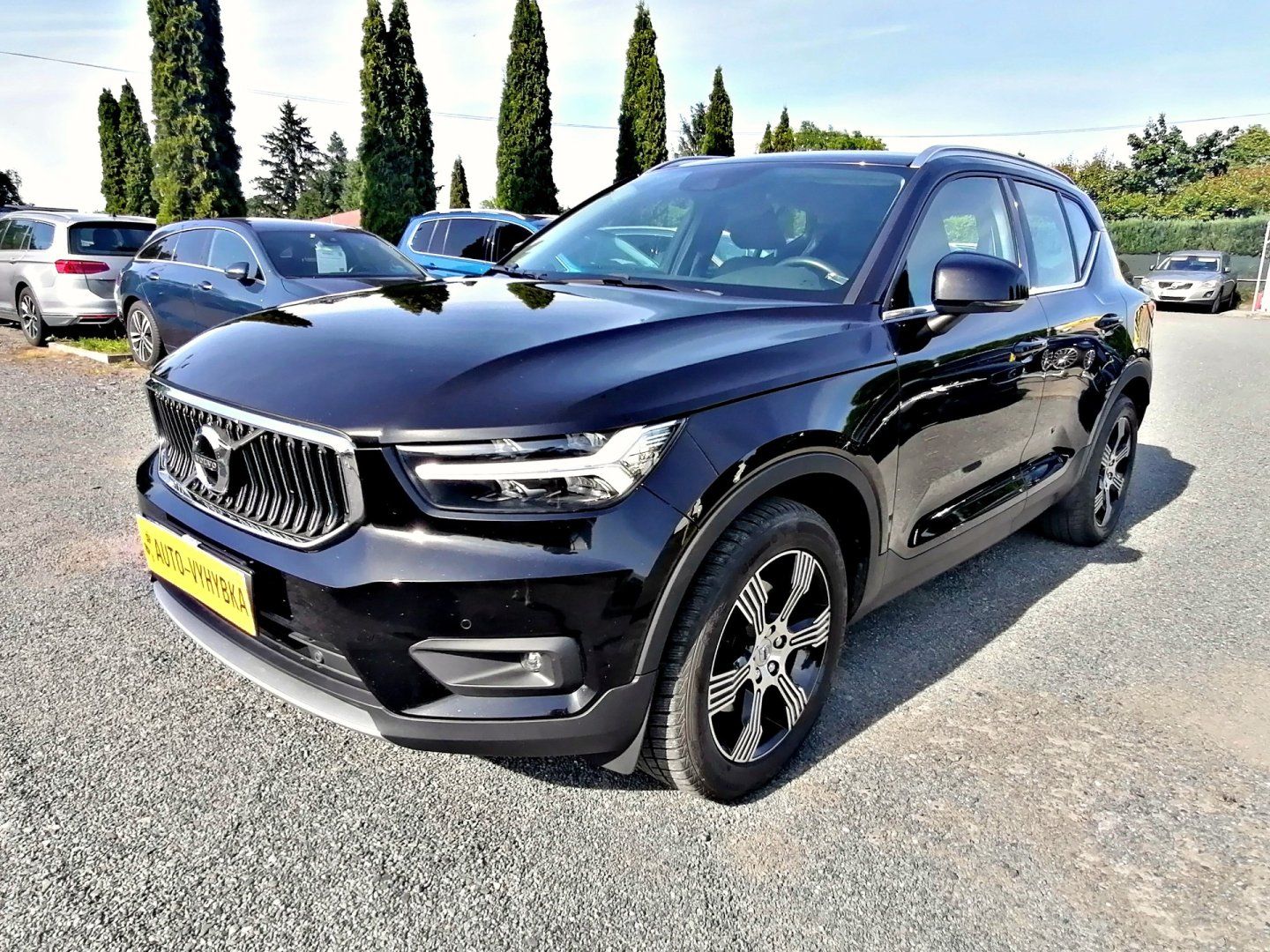 Volvo XC40, 2.0 T4 AWD INSCRIPTION ČR - fotka 2