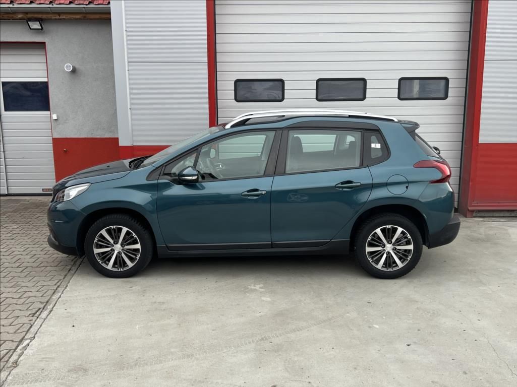 Peugeot 2008, 1,2 i Allure klima ALU - fotka 2