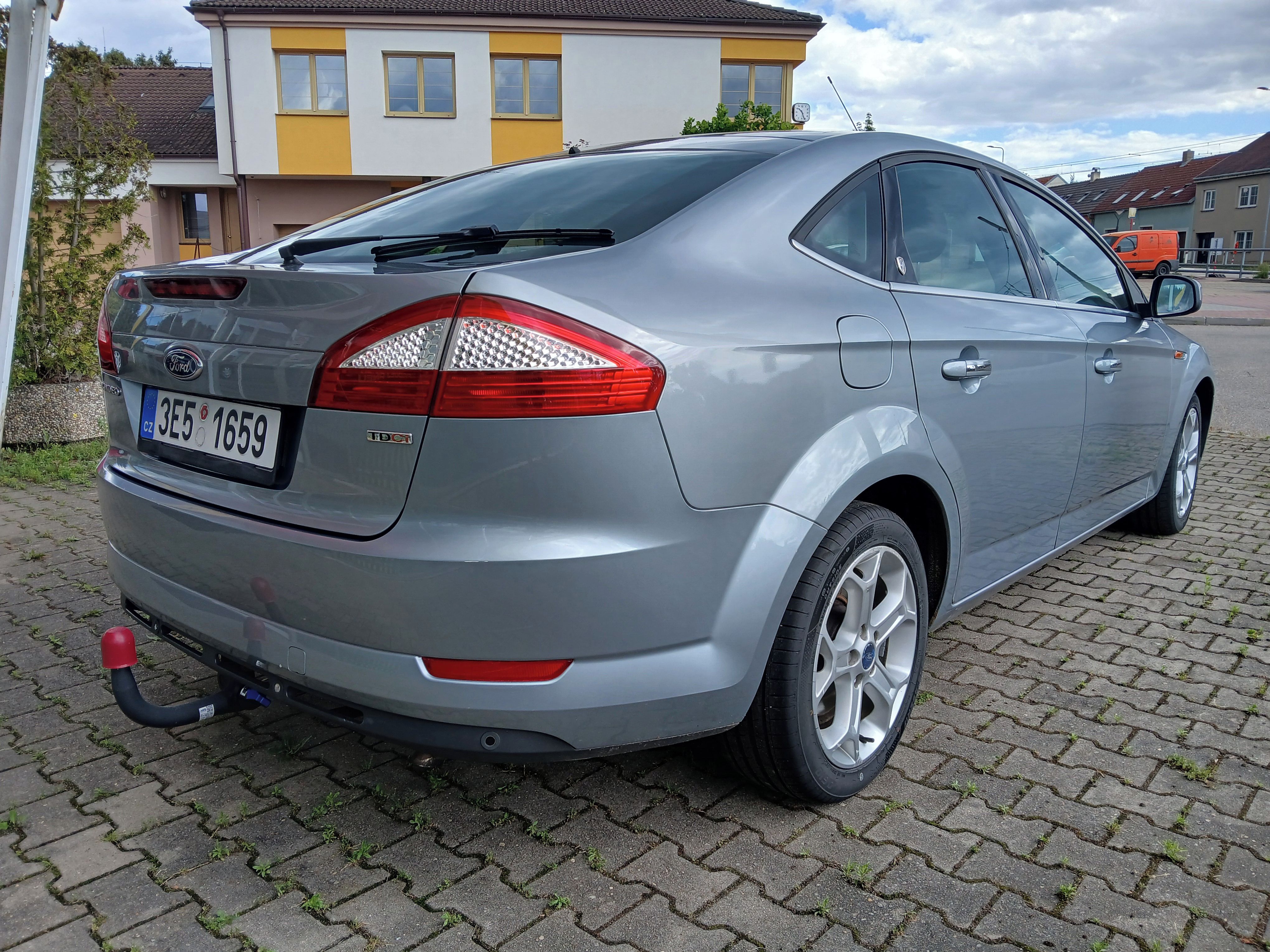 Ford Mondeo, 2.2TDCi Ghia, 129kW, man.,CZ. - fotka 5