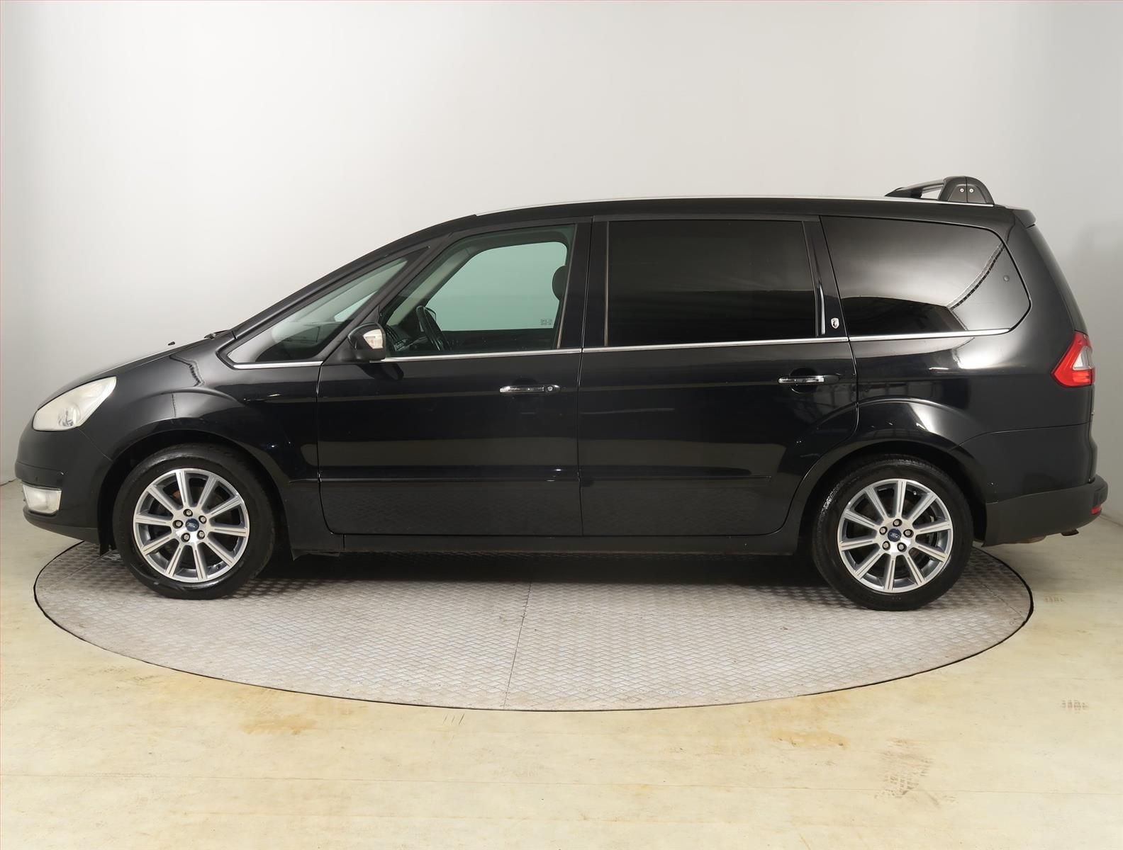 Ford Galaxy, 2.0 TDCi, 7 míst, Serv.kniha - fotka 3