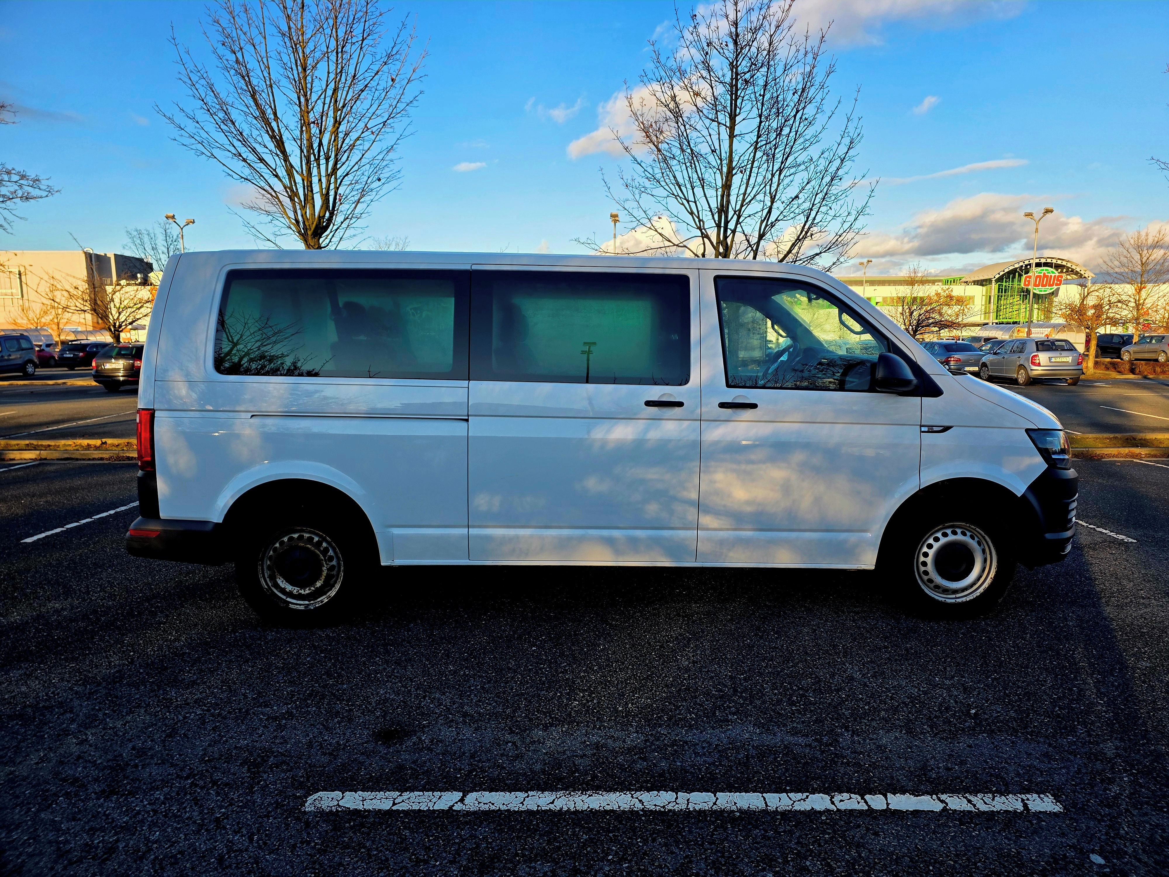 Volkswagen Transporter, 2 0tdi long 9.míst - fotka 6