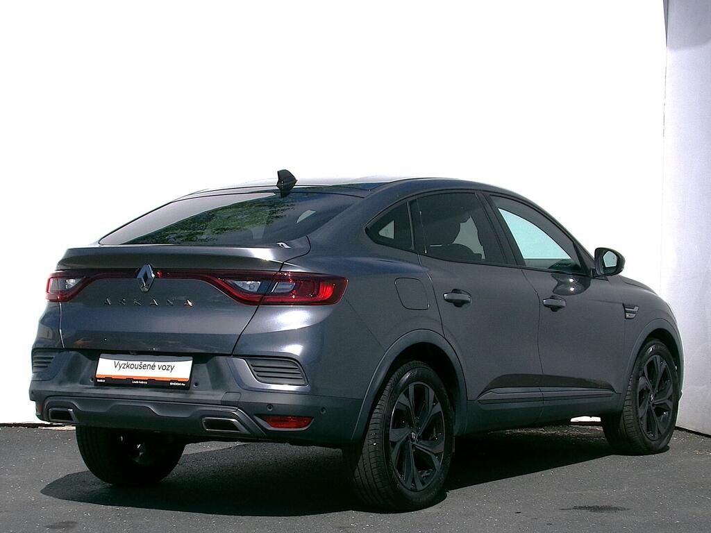 Renault Arkana, R.S. Line mild hybrid 140 EDC - fotka 2