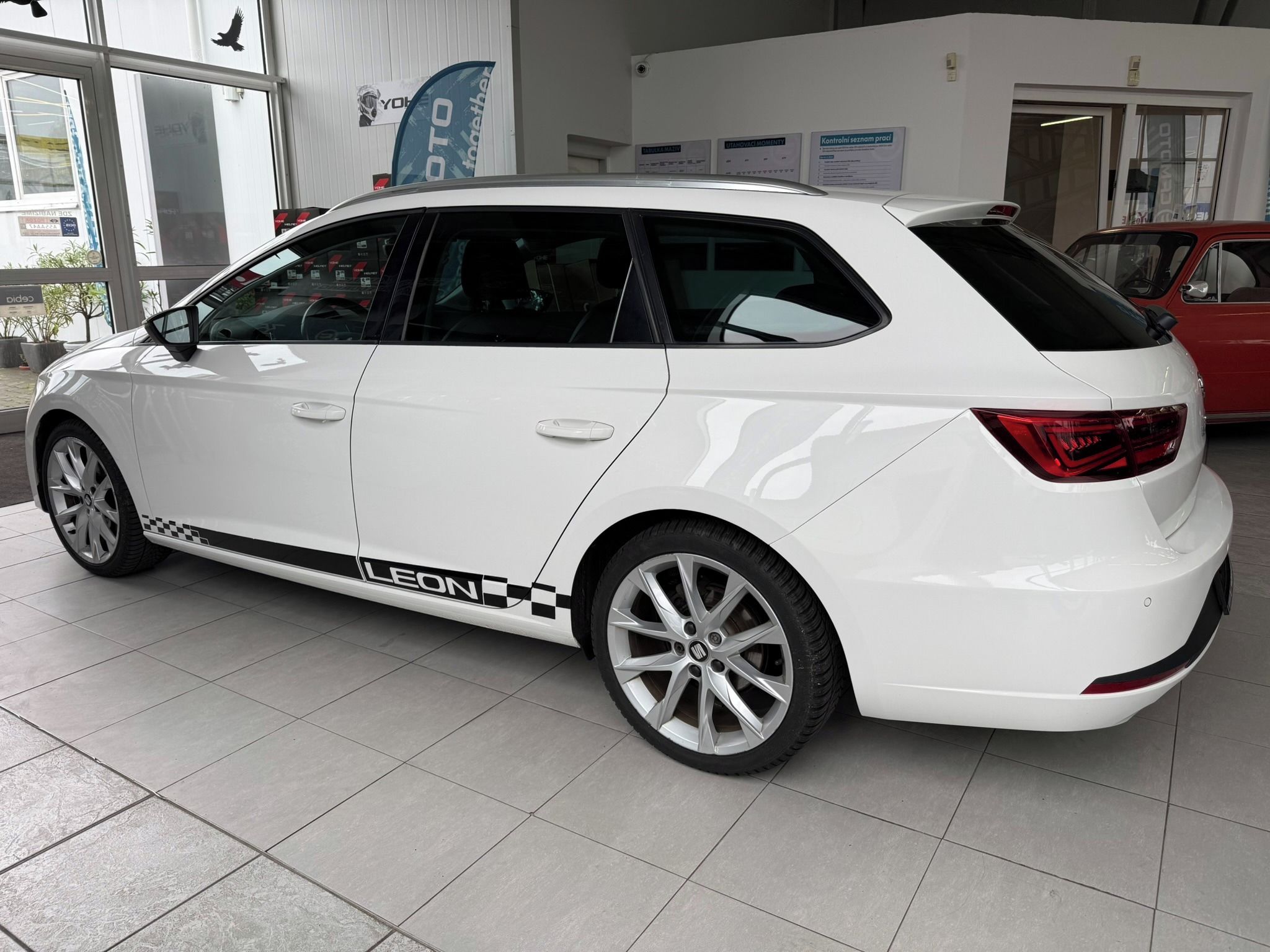 Seat Leon, ST kombi 1.4 110 kW - fotka 4