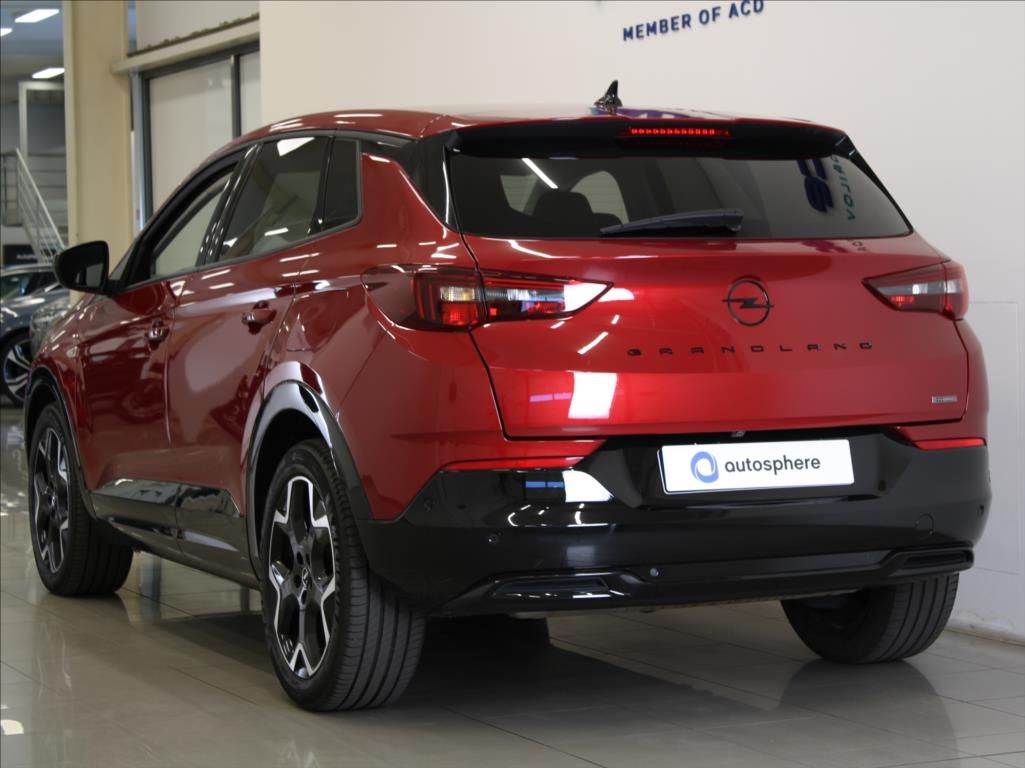 Opel Grandland, 1,6 PHEV 165kW LED Matrix ČR - fotka 3