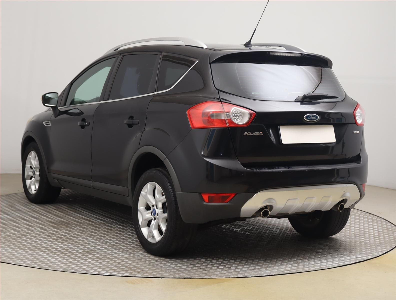 Ford Kuga, 2.0 TDCi, 4X4 - fotka 4