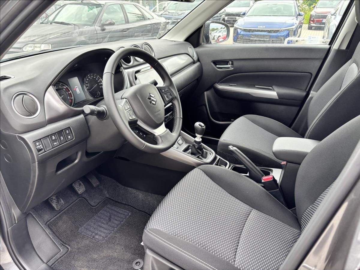 Suzuki Vitara, 1,4 BoosterJet  Premuim - fotka 6