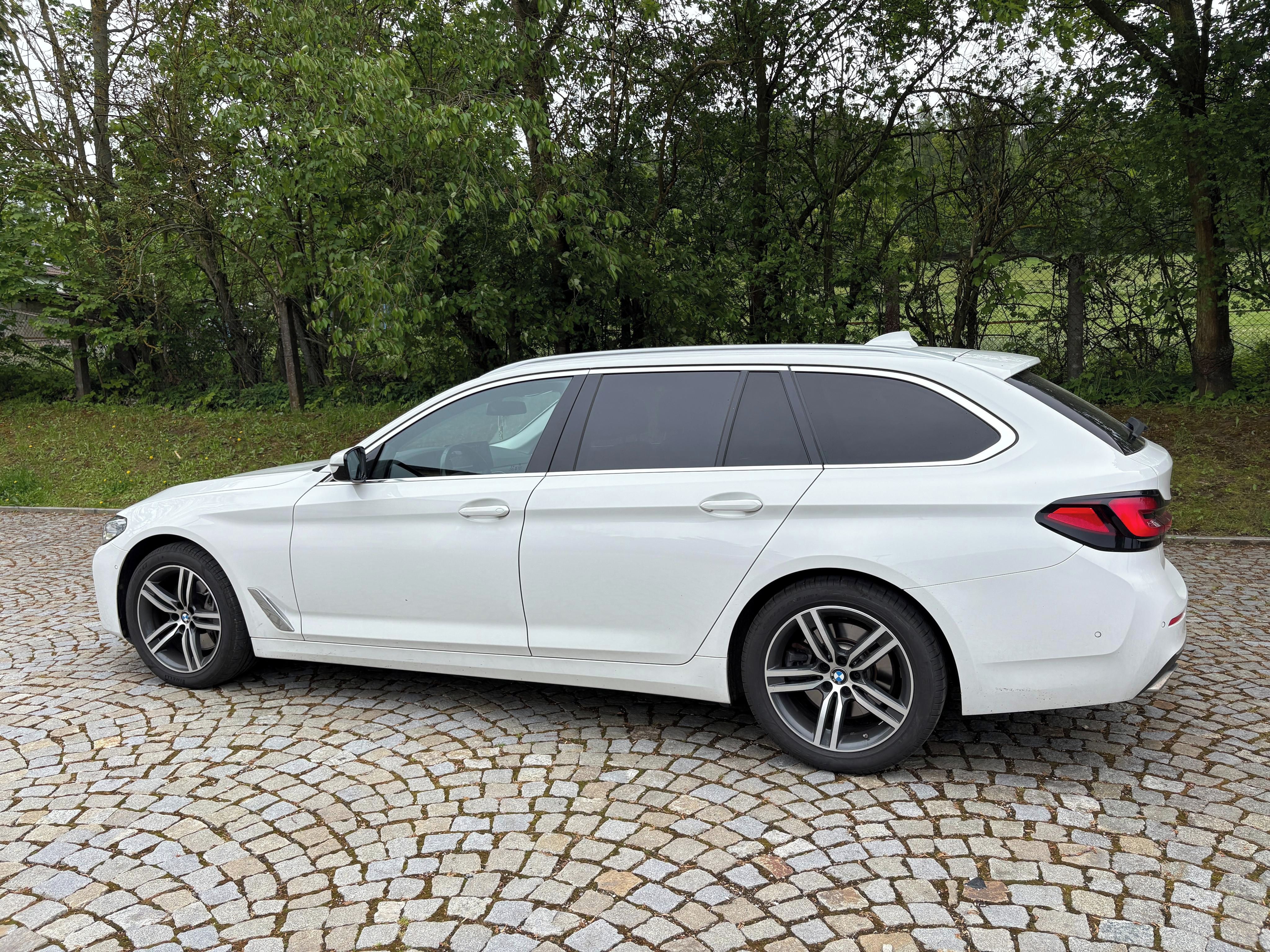 BMW Řada 5, BMW 530 XDRIVE, 210 kW - fotka 5