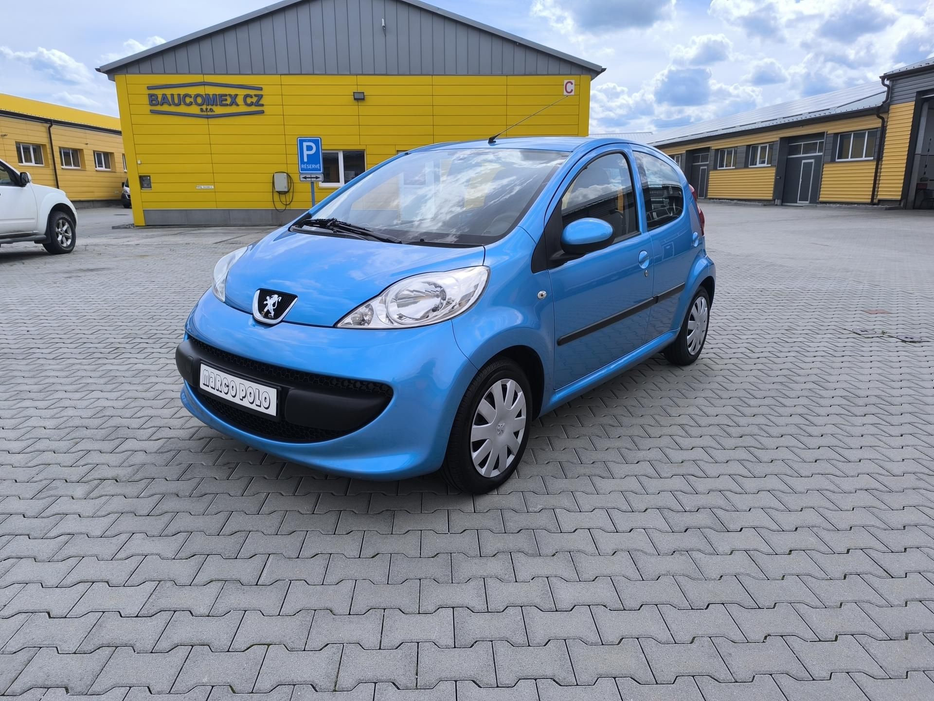 Peugeot 107, 1.0 KLIMA, DOLOŽENÉ KM - fotka 3