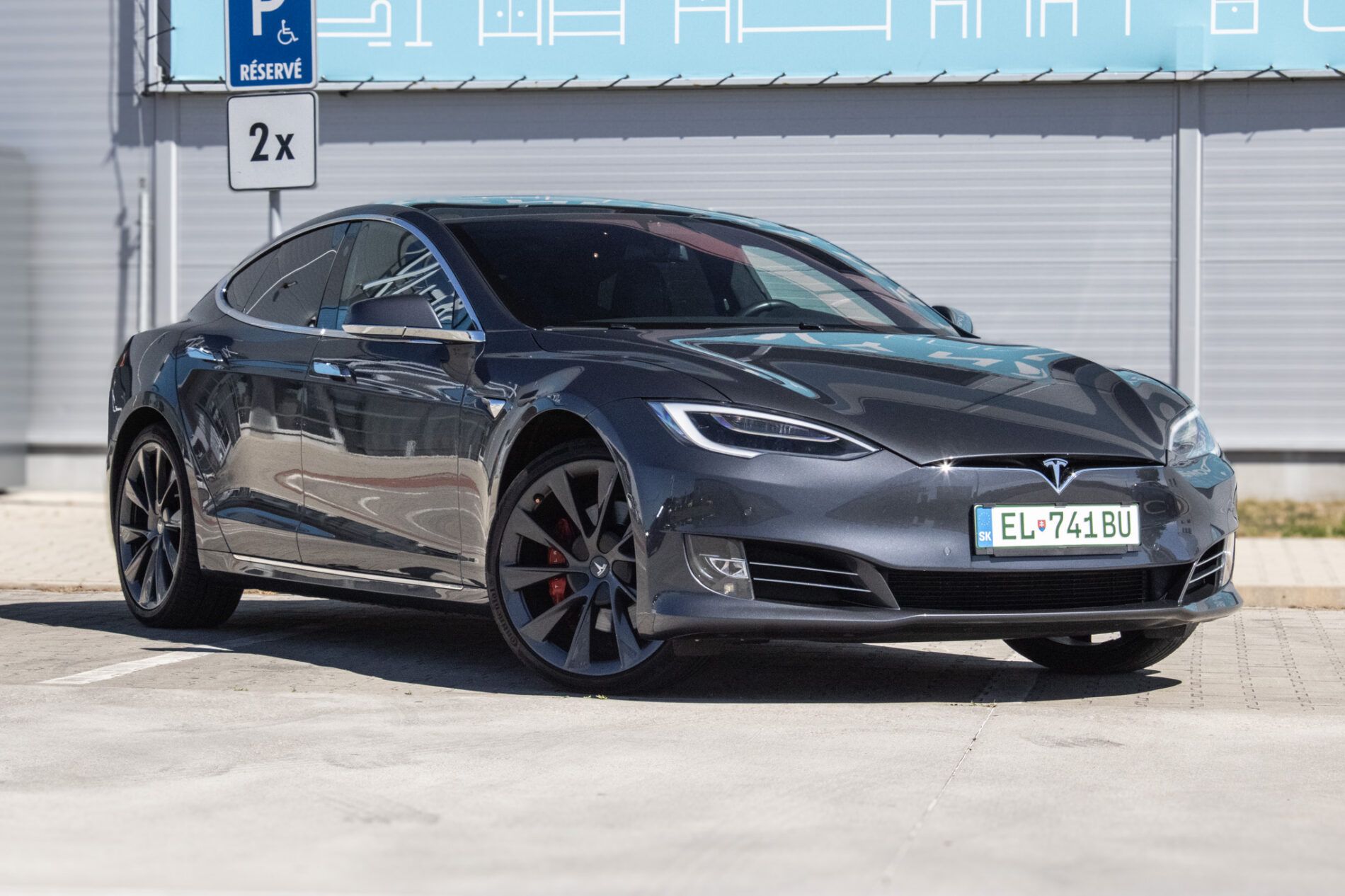 Tesla Model S - fotka 5
