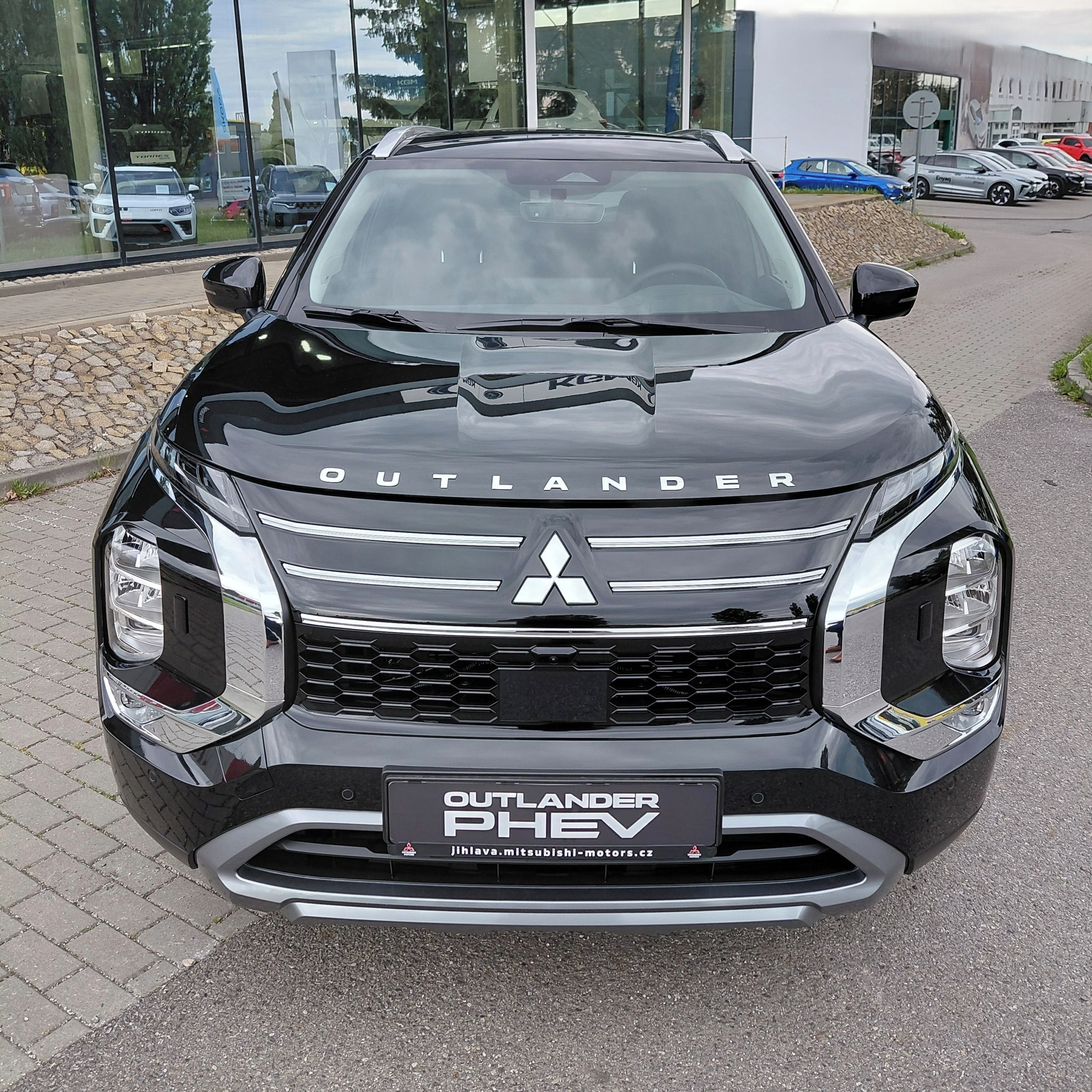 Mitsubishi Outlander, 2.4 PHEV INTENSE 4x4 BONUS - fotka 2