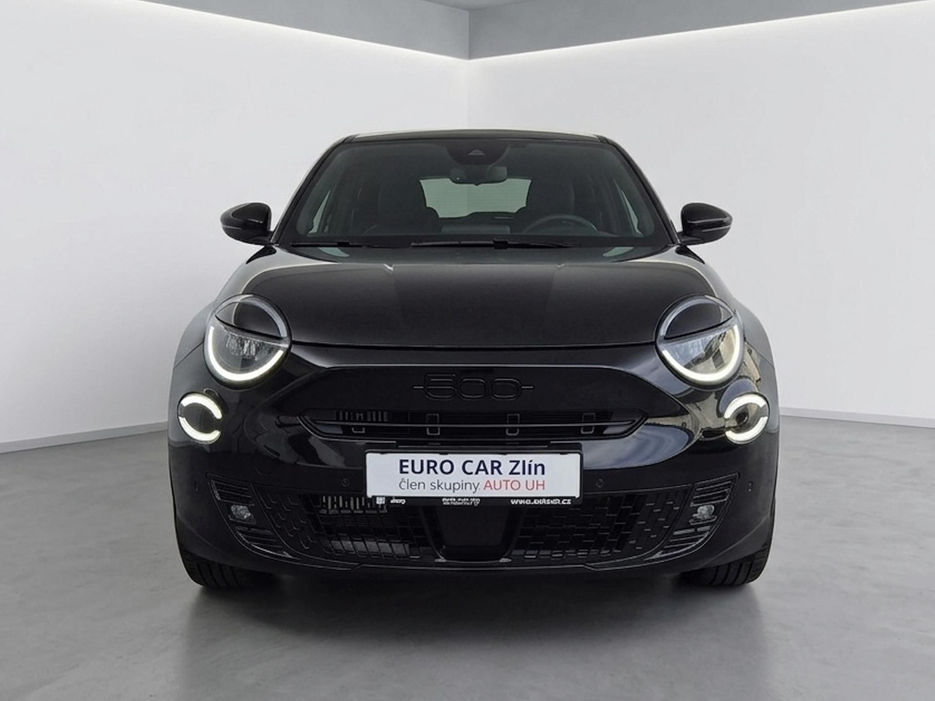 Fiat 600, 1.2 Sport Turbo Hybrid 145k eD - fotka 3