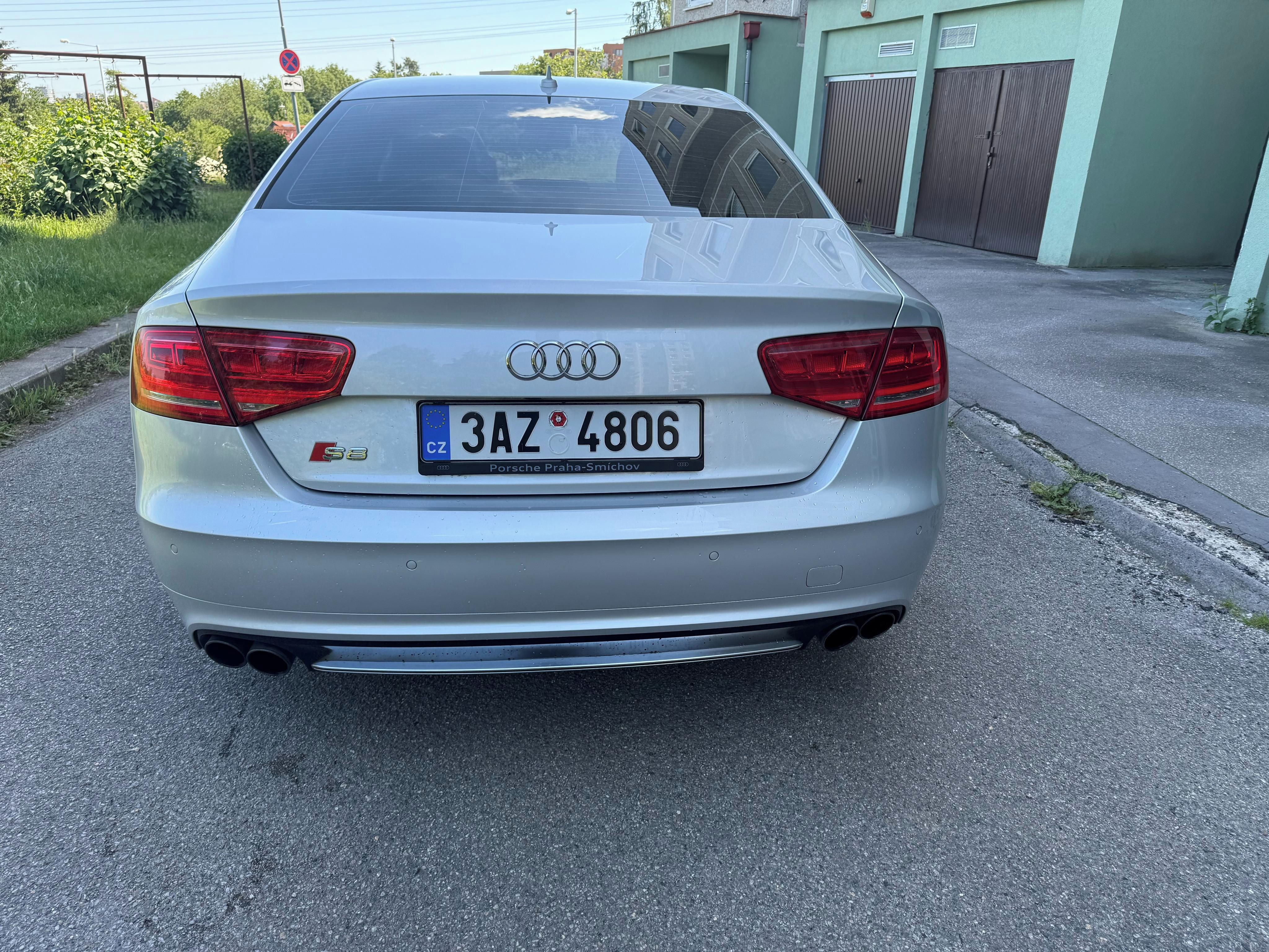 Audi A8, Audi A8 4,2 FSI - fotka 4