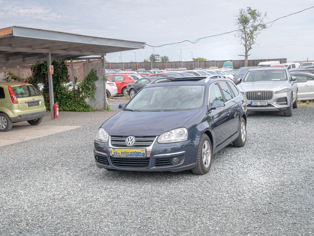 Volkswagen Golf, 1.4TSI 90KW PANO – PO ROZVODEC