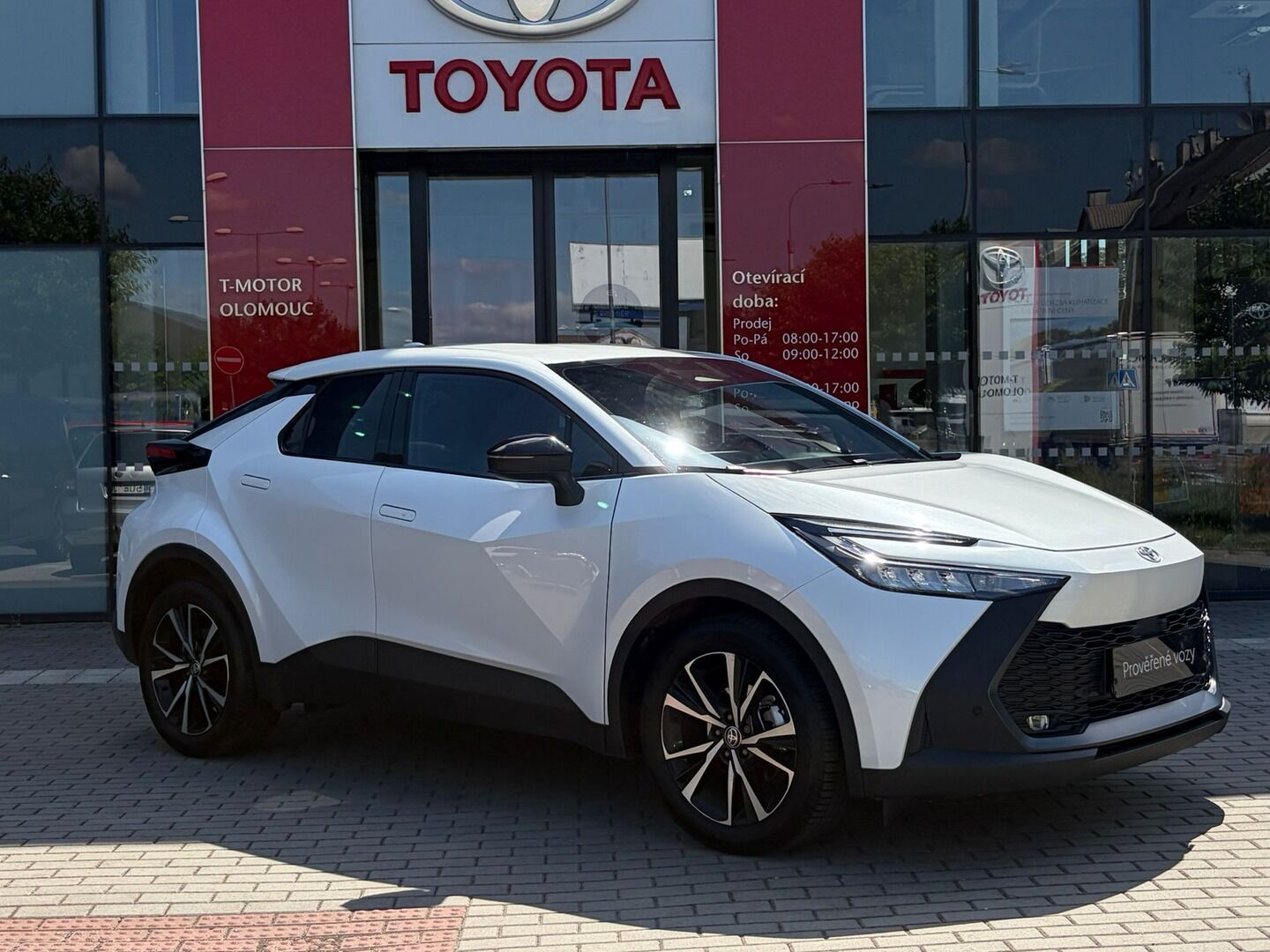 Toyota C-HR, 1.8 Style - fotka 4