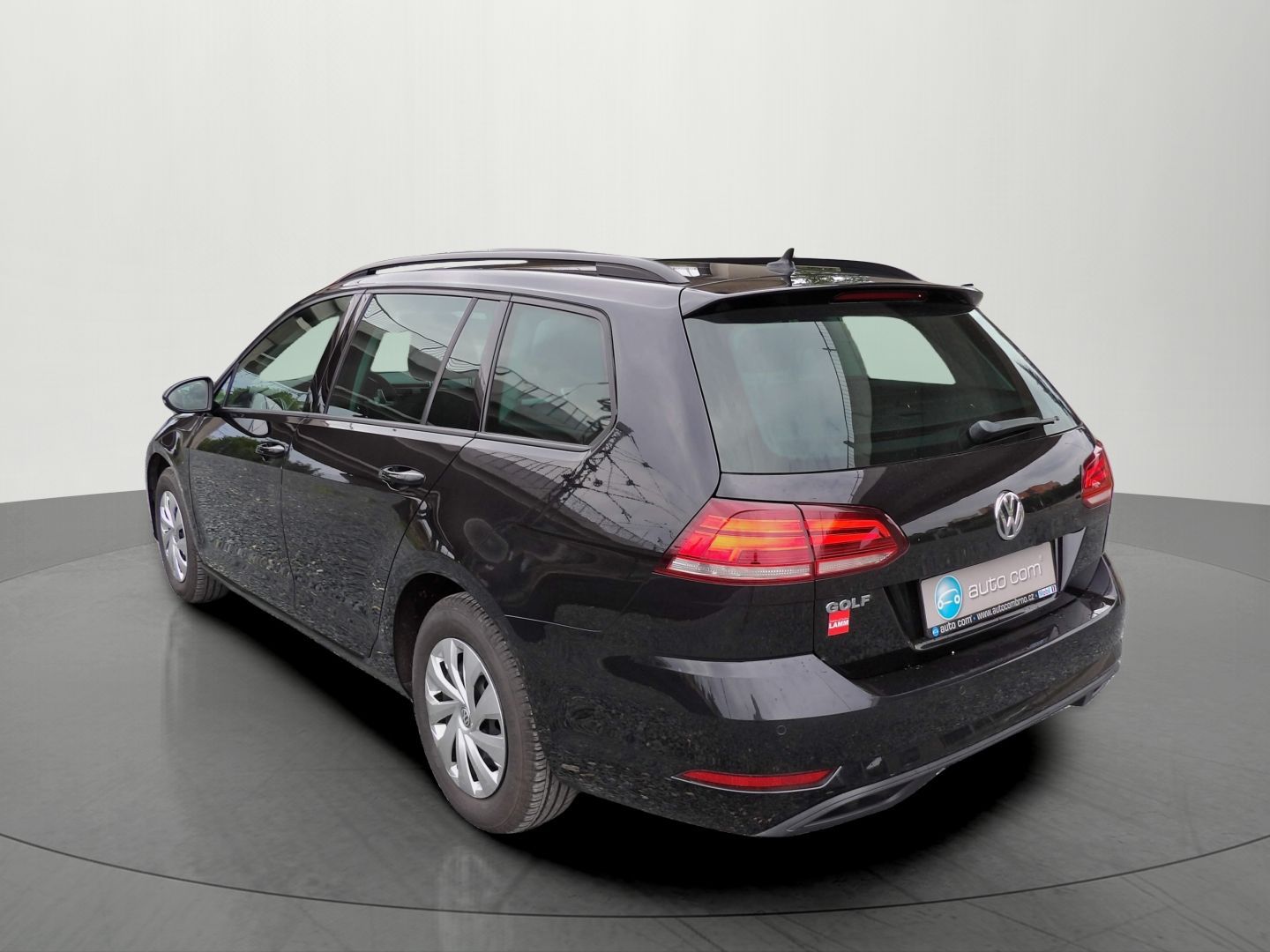 Volkswagen Golf, 1.6TDI 85kW DSG Navi PDC - fotka 3