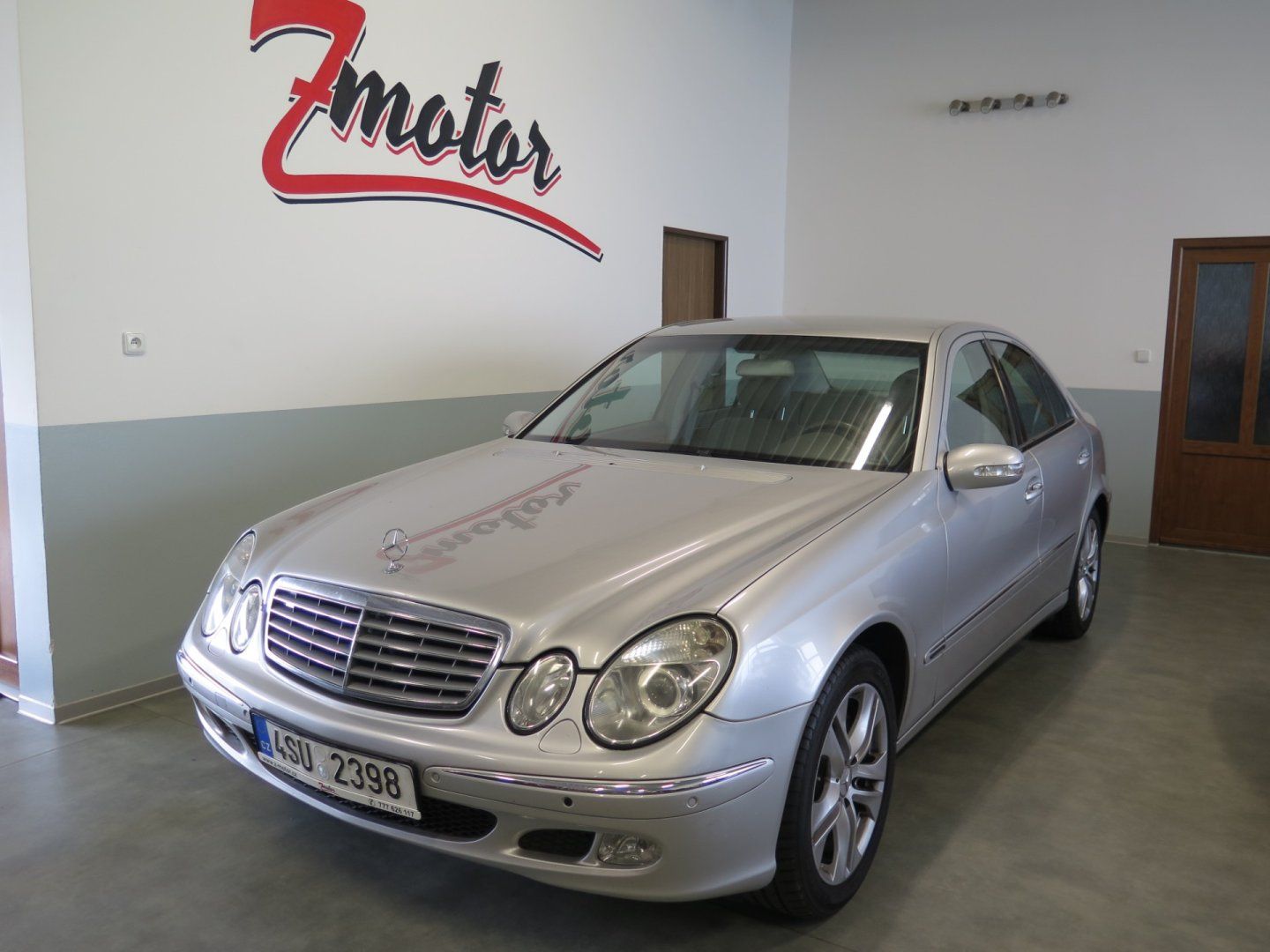 Mercedes-Benz Třídy E, E320,LPG,tažné,klima,kůže,4mat