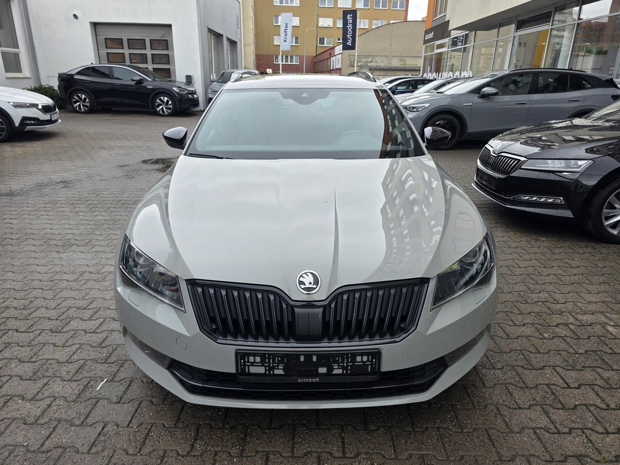Škoda Superb, 4x4 2.0 TDI 140kW DSG - fotka 3