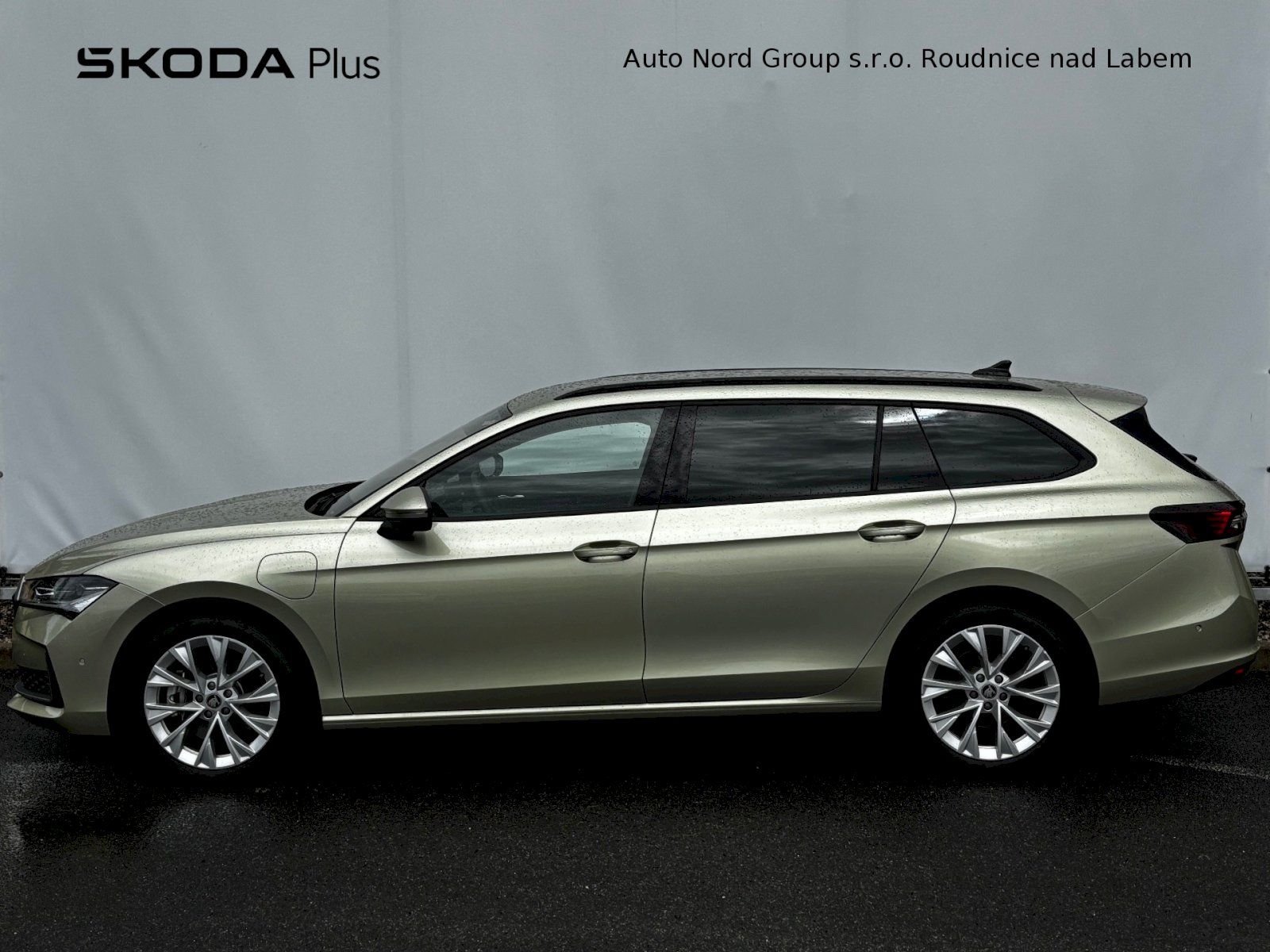 Škoda Superb, Laurin & Klement 1.5 TSI iV / - fotka 3