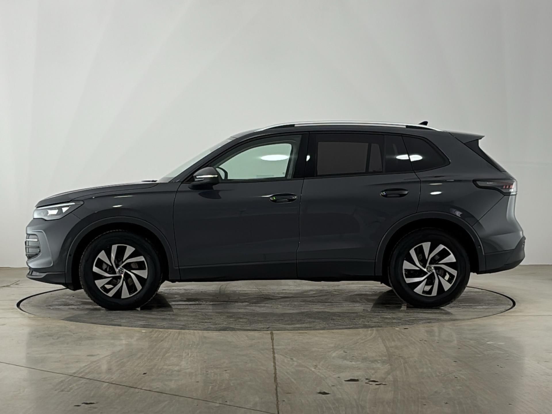 Volkswagen Tiguan, 1.5 TSI / 110 kW People DSG - fotka 3
