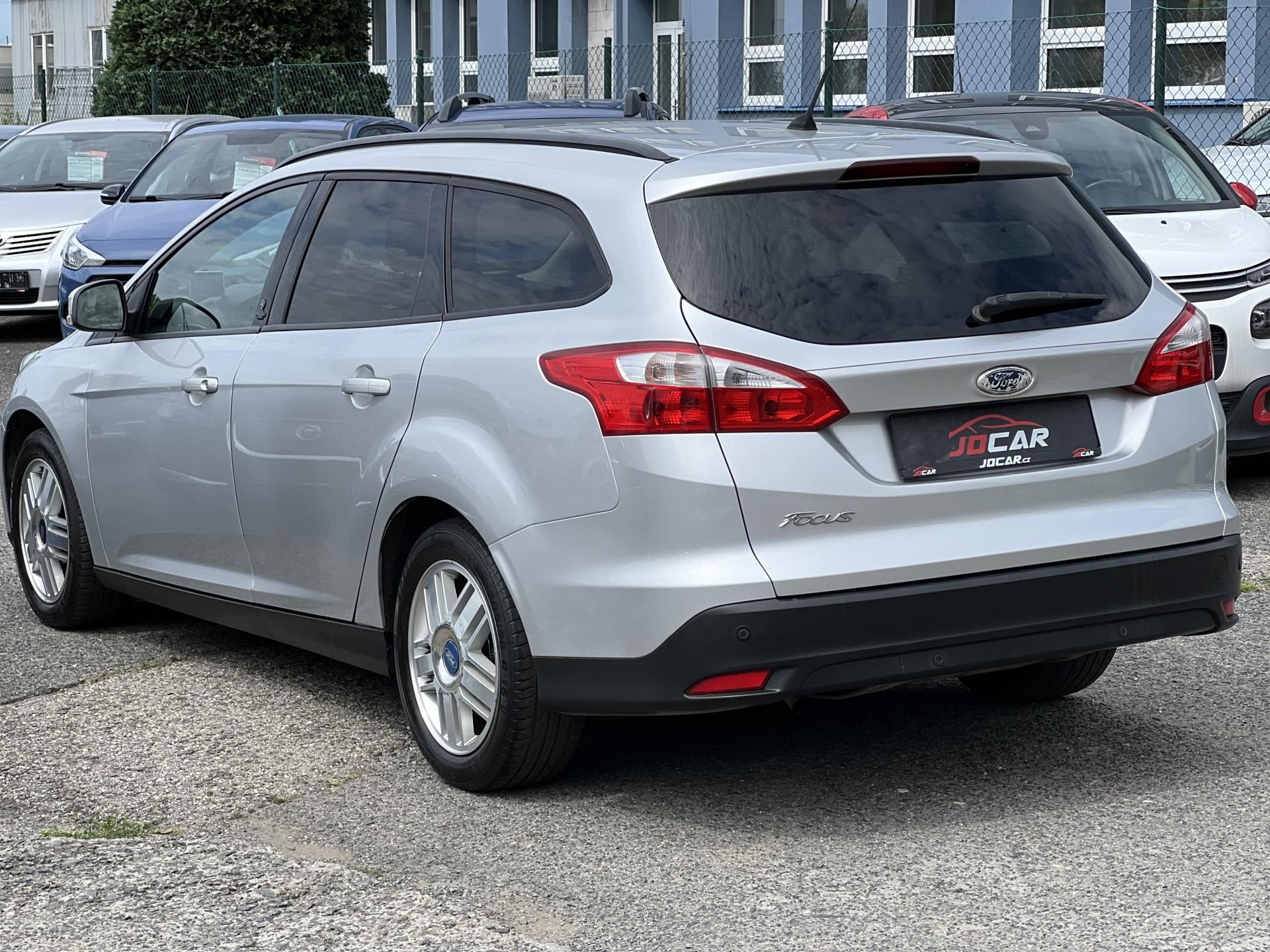 Ford Focus, 1.6i KLIMATIZACE NAVI ALU KOLA - fotka 5
