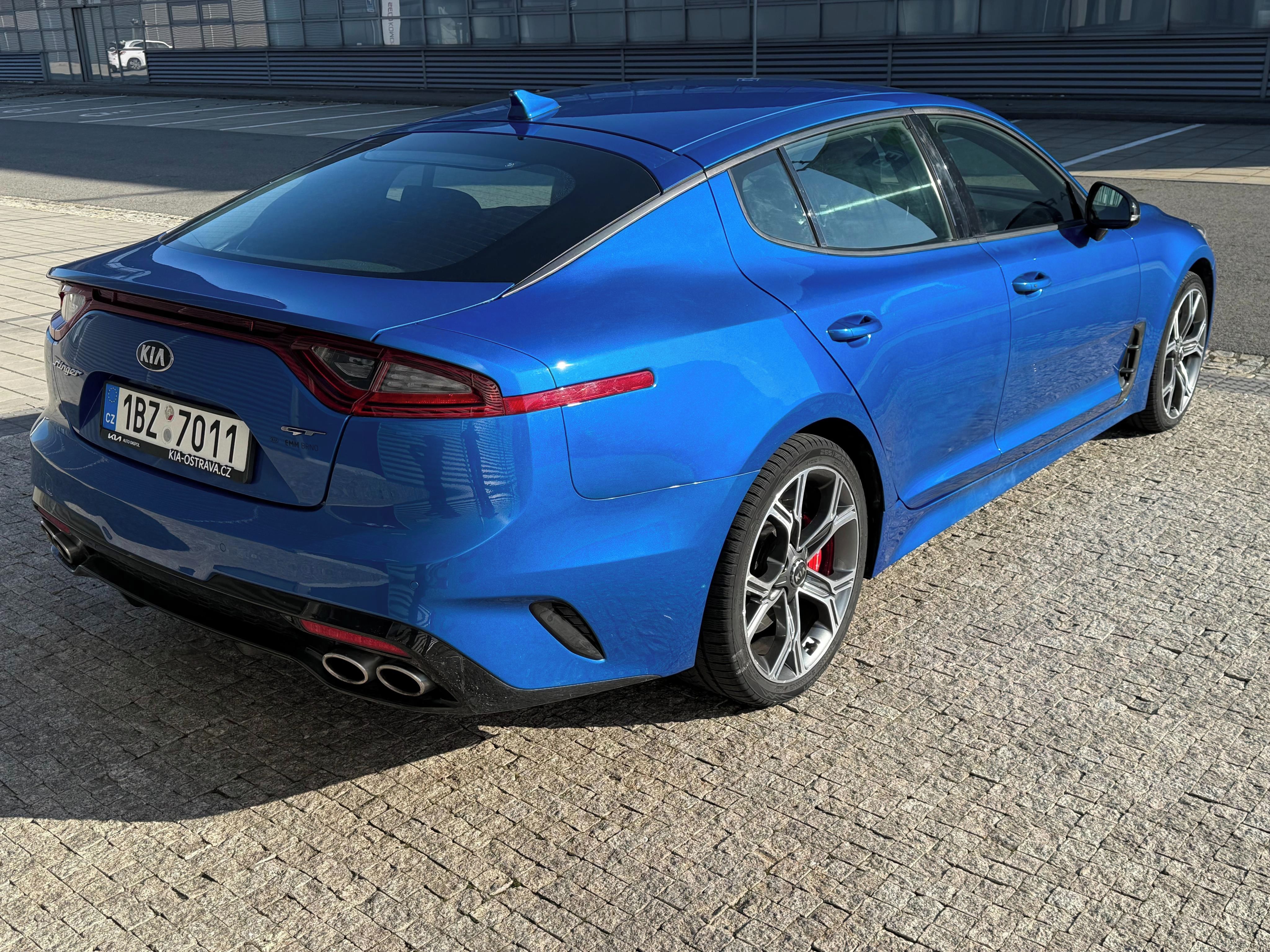 Kia Stinger, 3.3 TGDI V6 4WD GT-Line - fotka 4