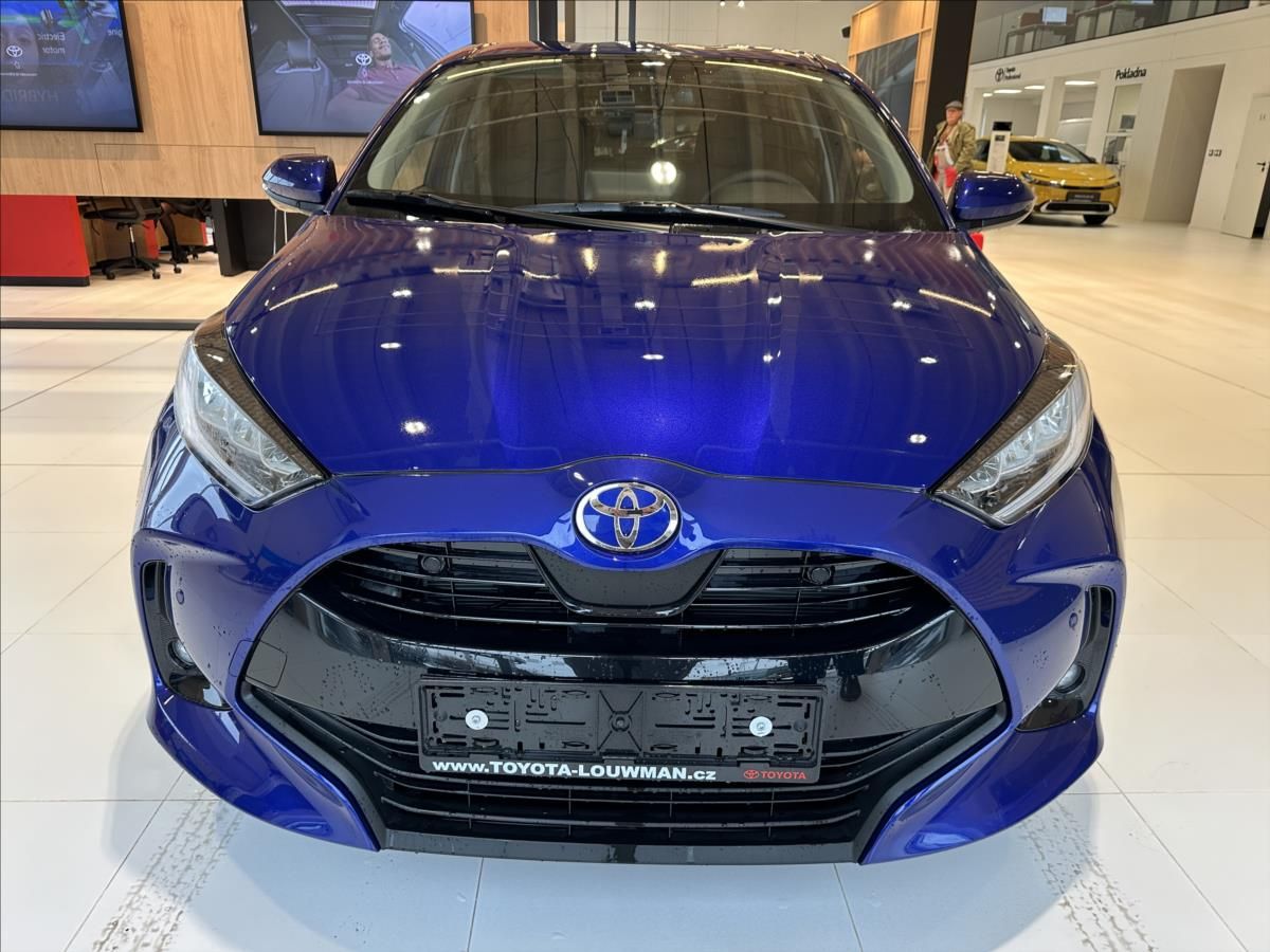 Toyota Yaris, 1,5   Style HEV 116 CVT - fotka 2