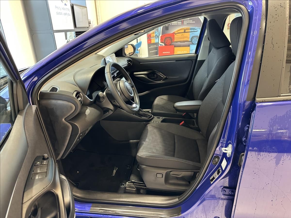 Toyota Yaris, 1,5   Style HEV 116 CVT - fotka 6