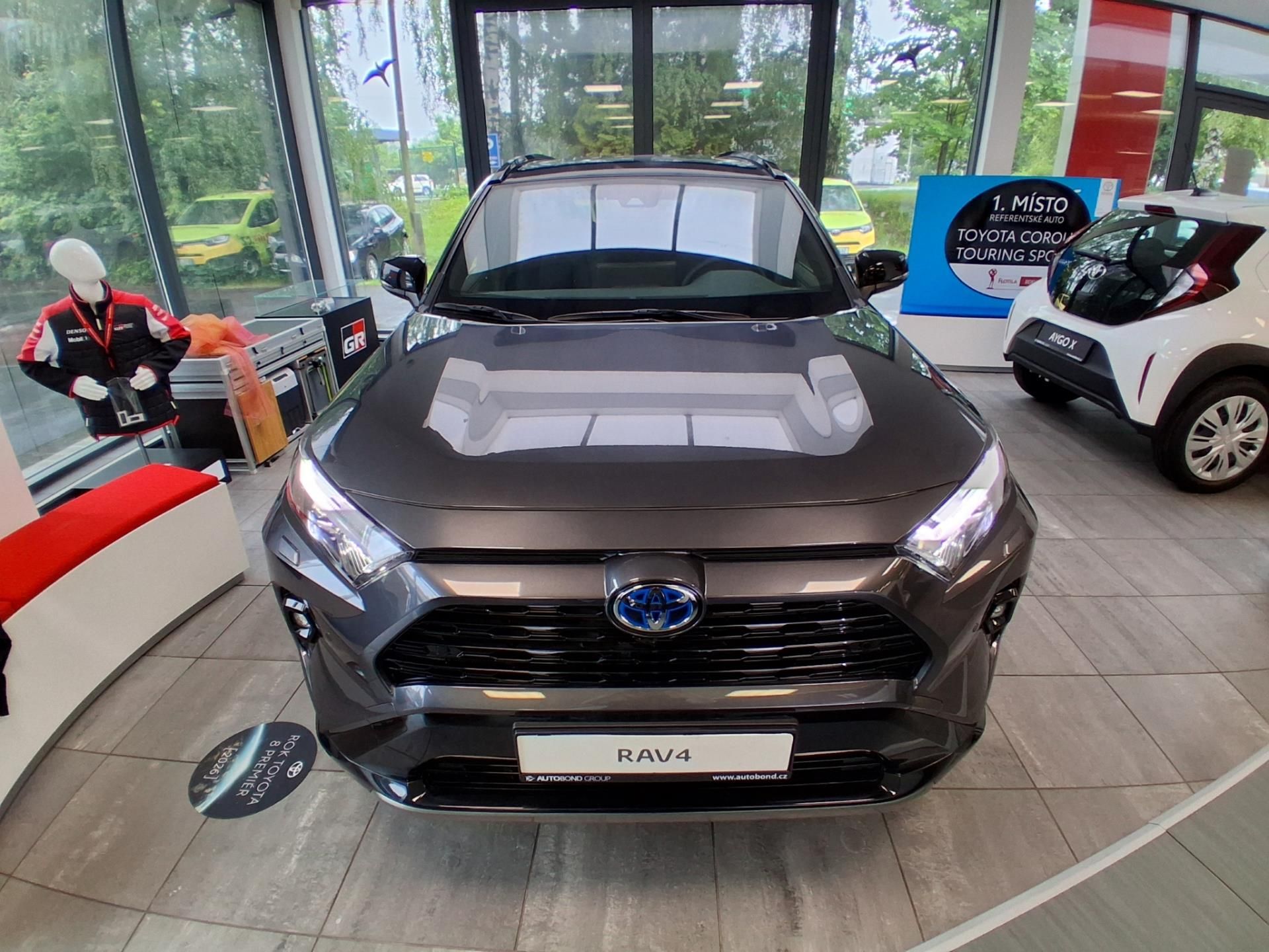 Toyota Rav4, Selection 4×4 2.5 Hybrid e-CVT - fotka 2