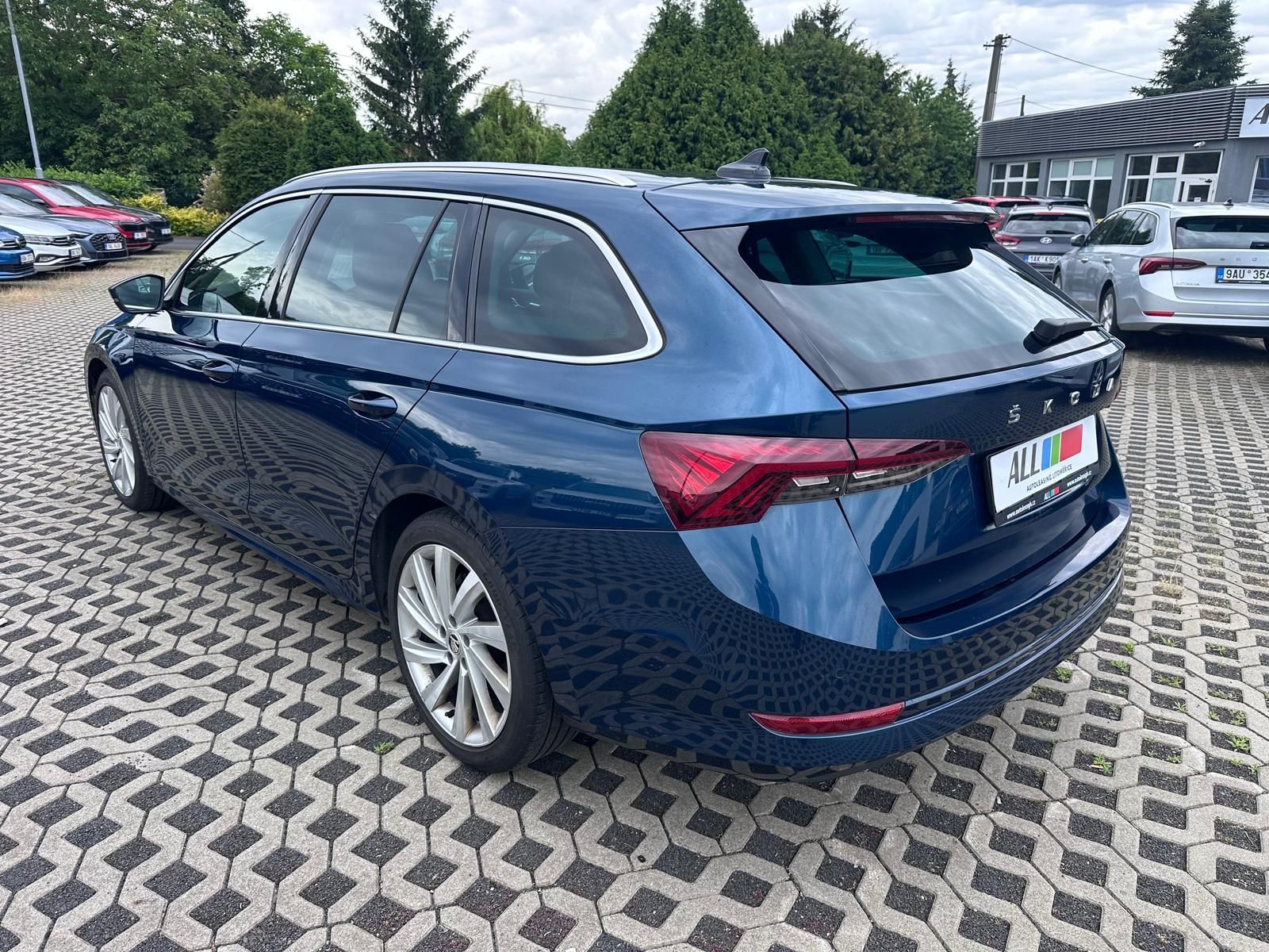 Škoda Octavia, 2,0 TDI 110kW DSG Style - fotka 5