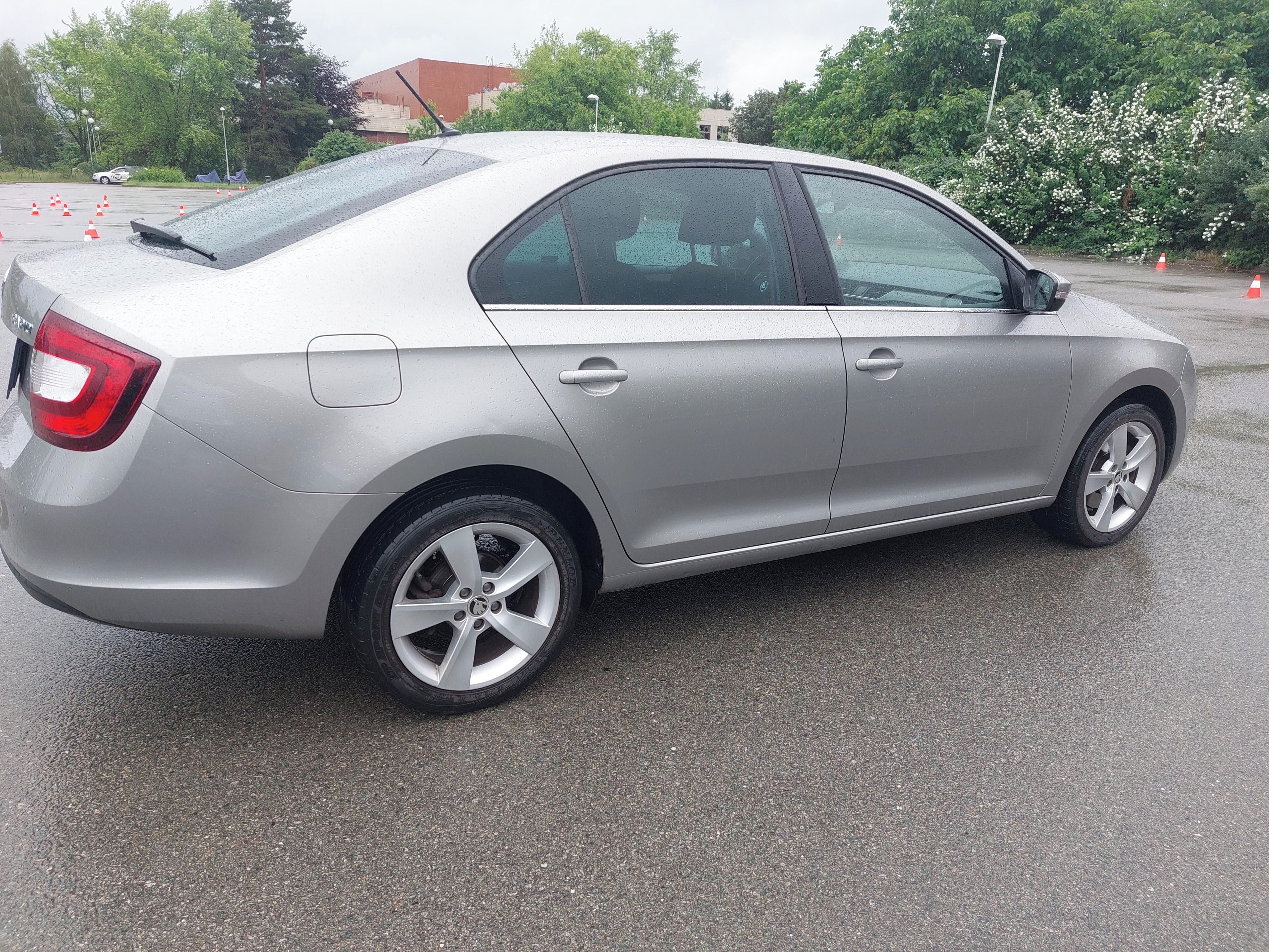 Škoda Rapid, Rapid Style 1,0 TSI 81kW 6MP - fotka 2