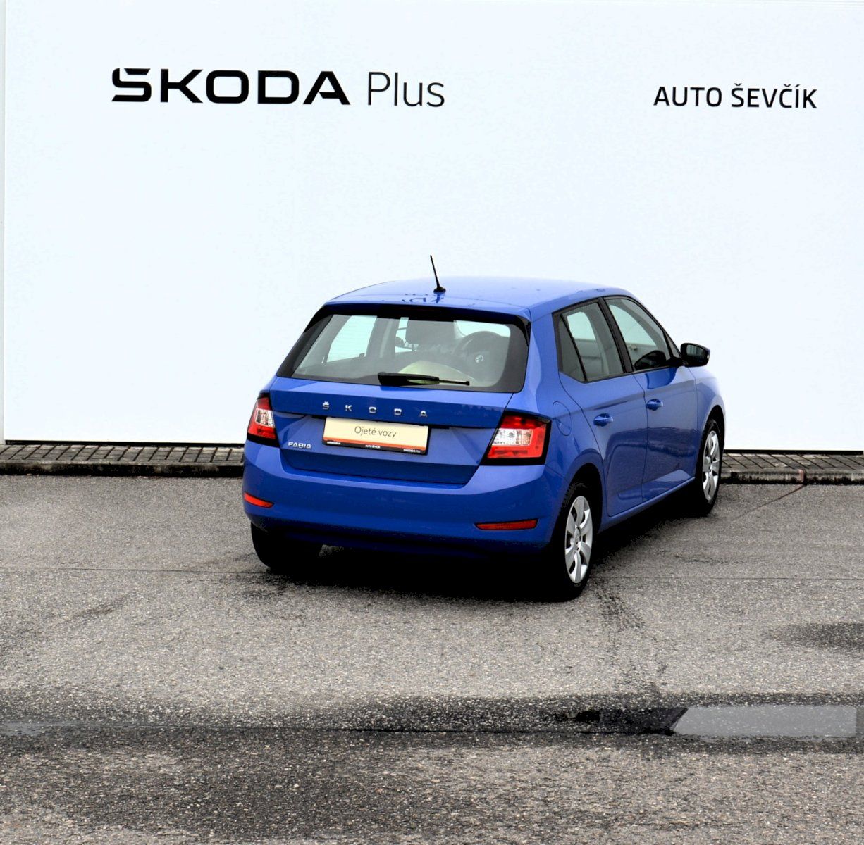 Škoda Fabia, 1.0 MPI 44 KW Active - fotka 2