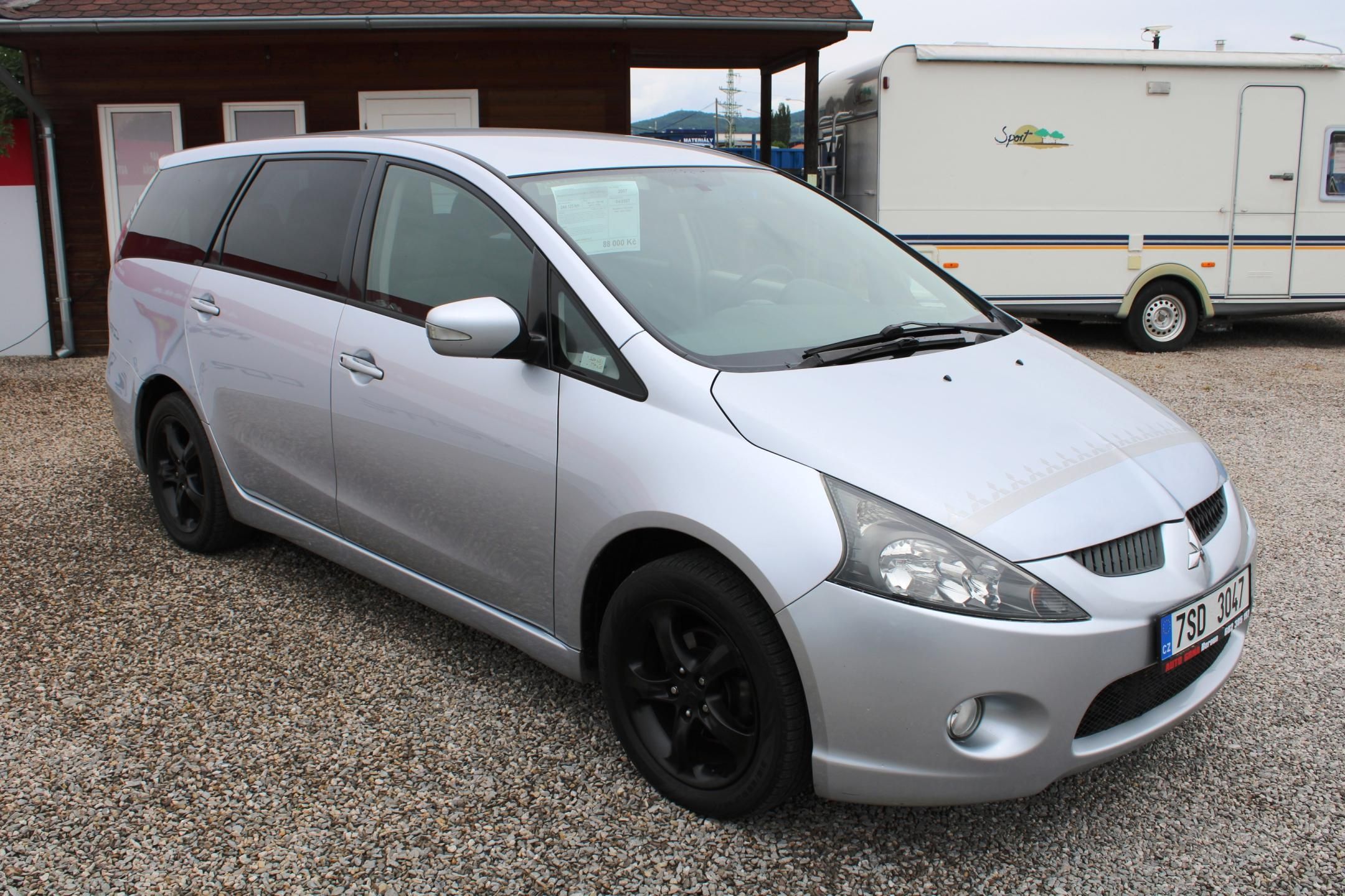 Mitsubishi Grandis, 2.0TDI KLIMA EL.OKNA 7MÍST ALU