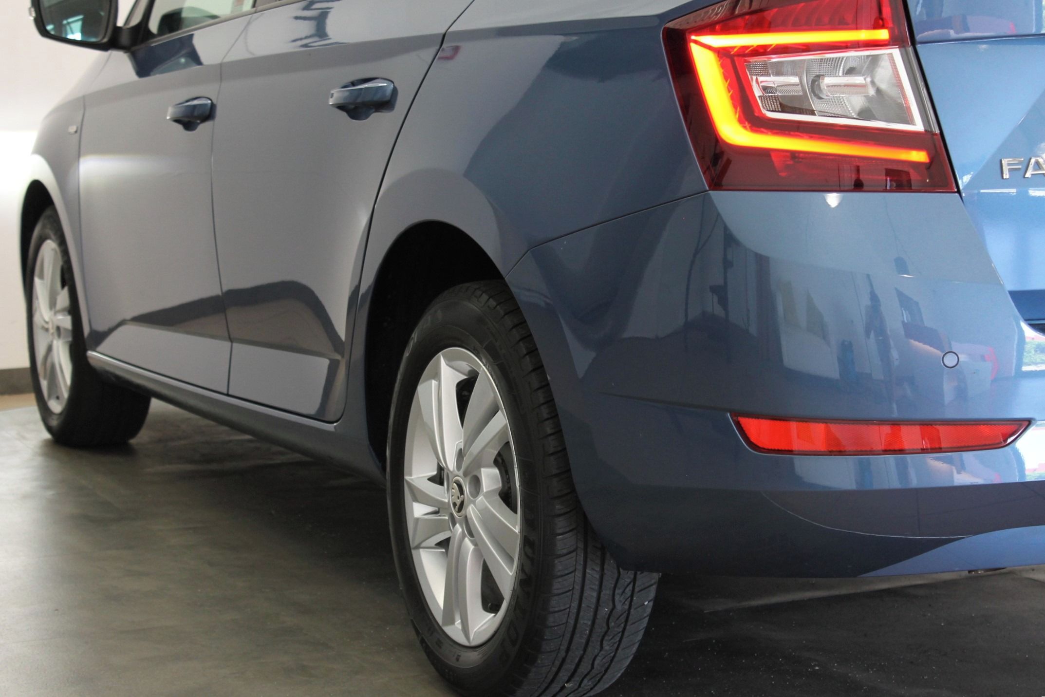 Škoda Fabia, 1.0 TSI 81kW DRIVE 125 YEAR ED - fotka 6