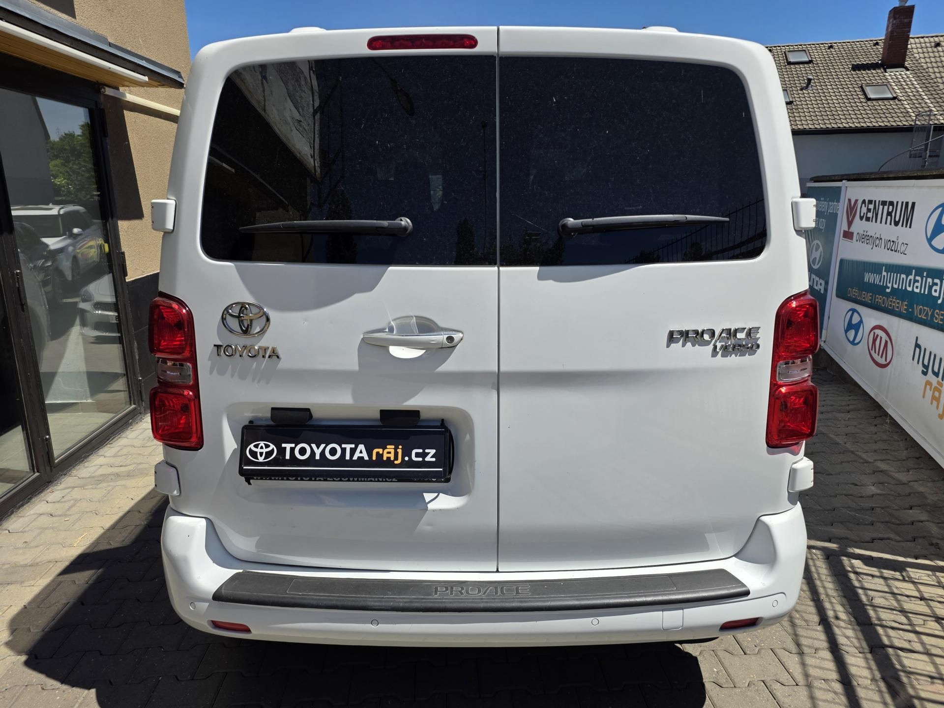 Toyota Verso, 1.5-8MÍST-1.MAJITEL-KLIMA - fotka 6
