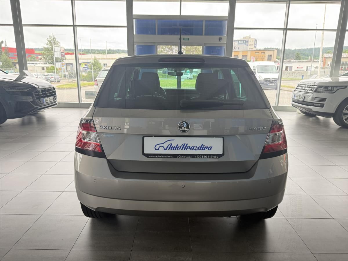 Škoda Fabia, 1,2   TSI 66kW,JOY,1.MAJ,SERVI - fotka 5