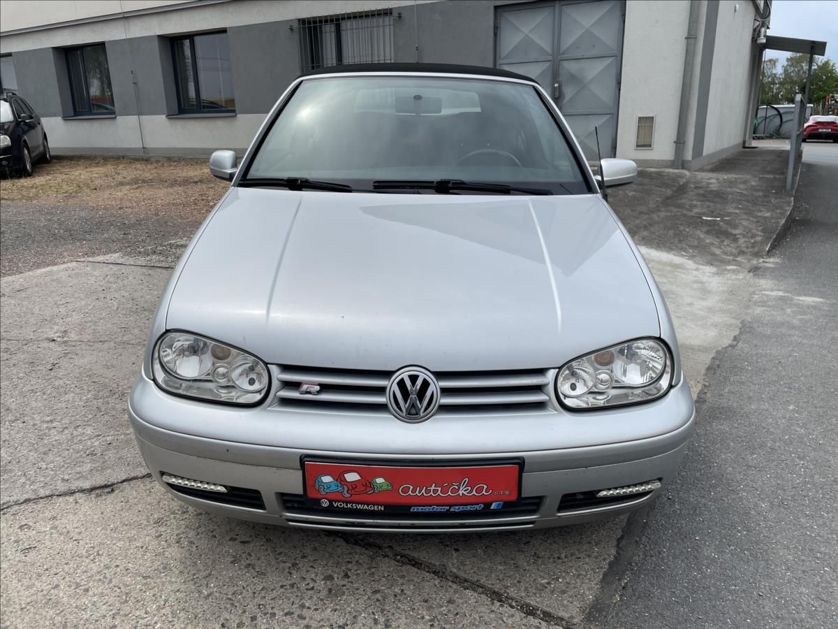 Volkswagen Golf, 2,0i 85kW*Pěkný stav* - fotka 2
