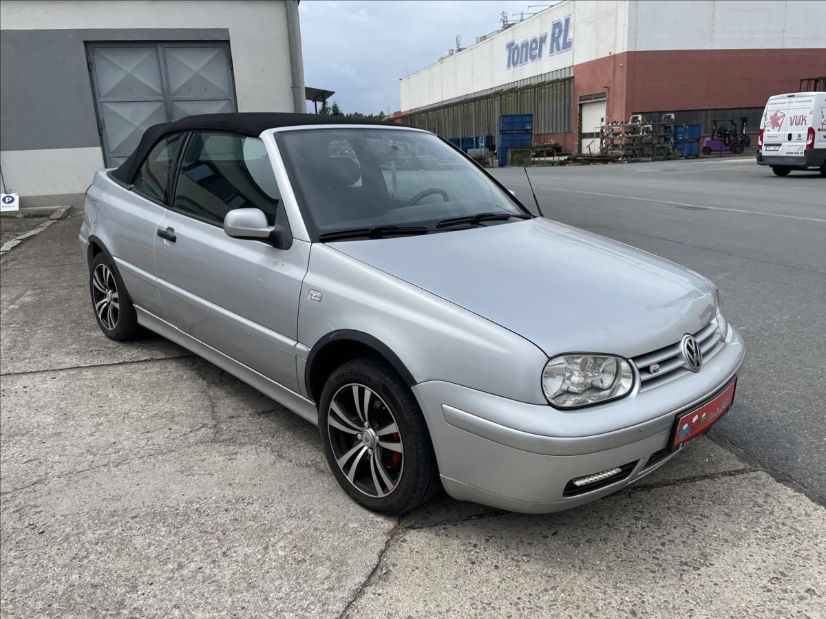 Volkswagen Golf, 2,0i 85kW*Pěkný stav* - fotka 3