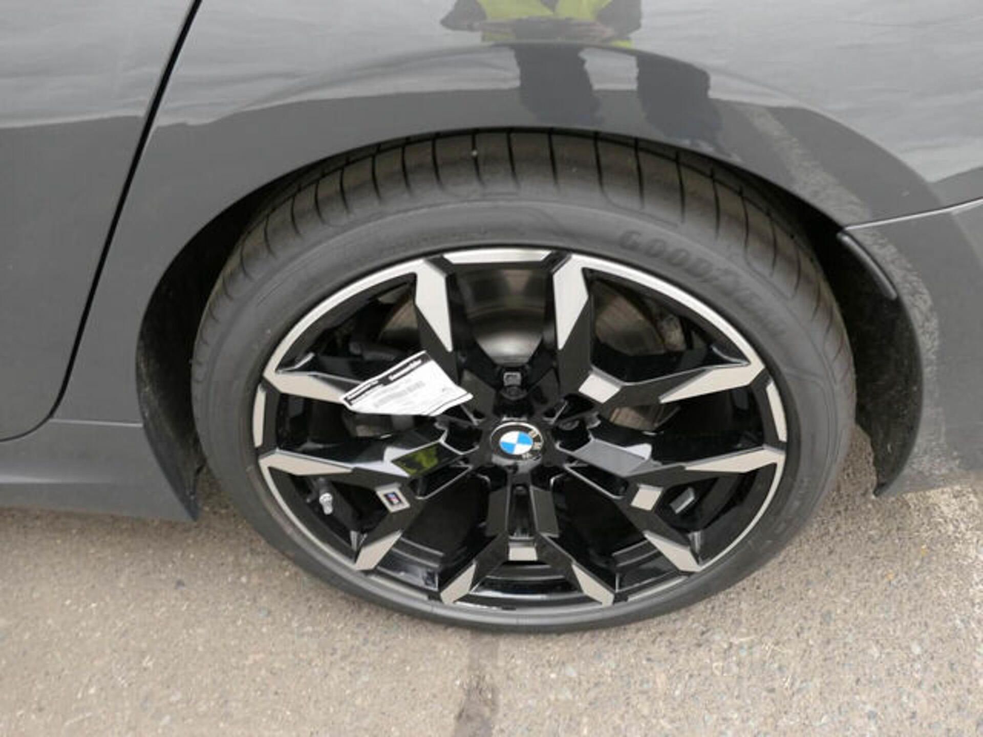 BMW Řada 3, 330i xDrive M-Sport HuD 360 Ta - fotka 5