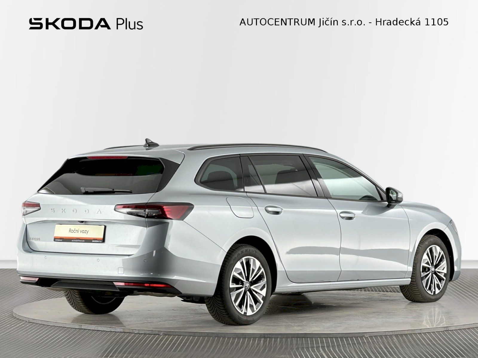 Škoda Superb, Combi DSG 2.0TSI 150kW Selecti - fotka 2