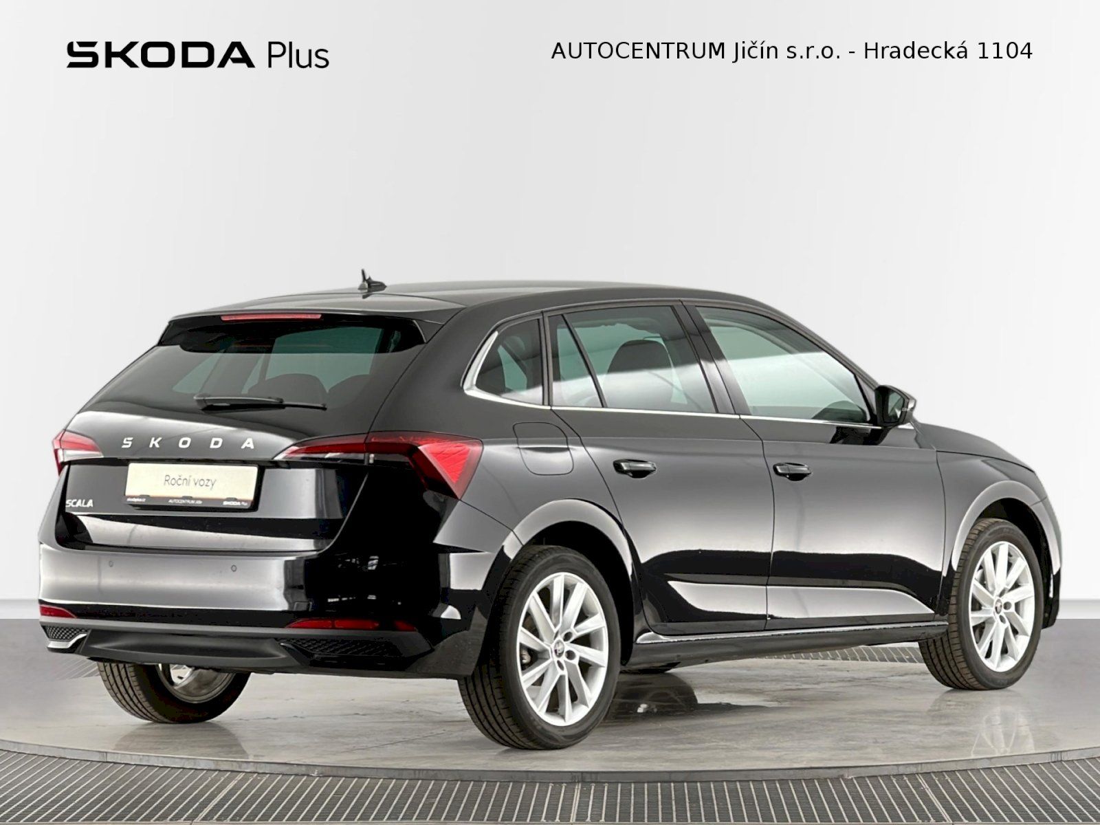 Škoda Scala, 1.0TSI 85kW Top Selection - fotka 2