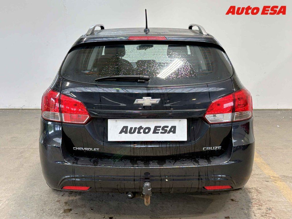 Chevrolet Cruze, 1.6,+kola - fotka 5