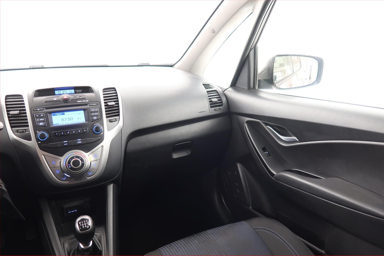 Hyundai ix20, 1.4 CVVT, Serv.kniha - fotka 6
