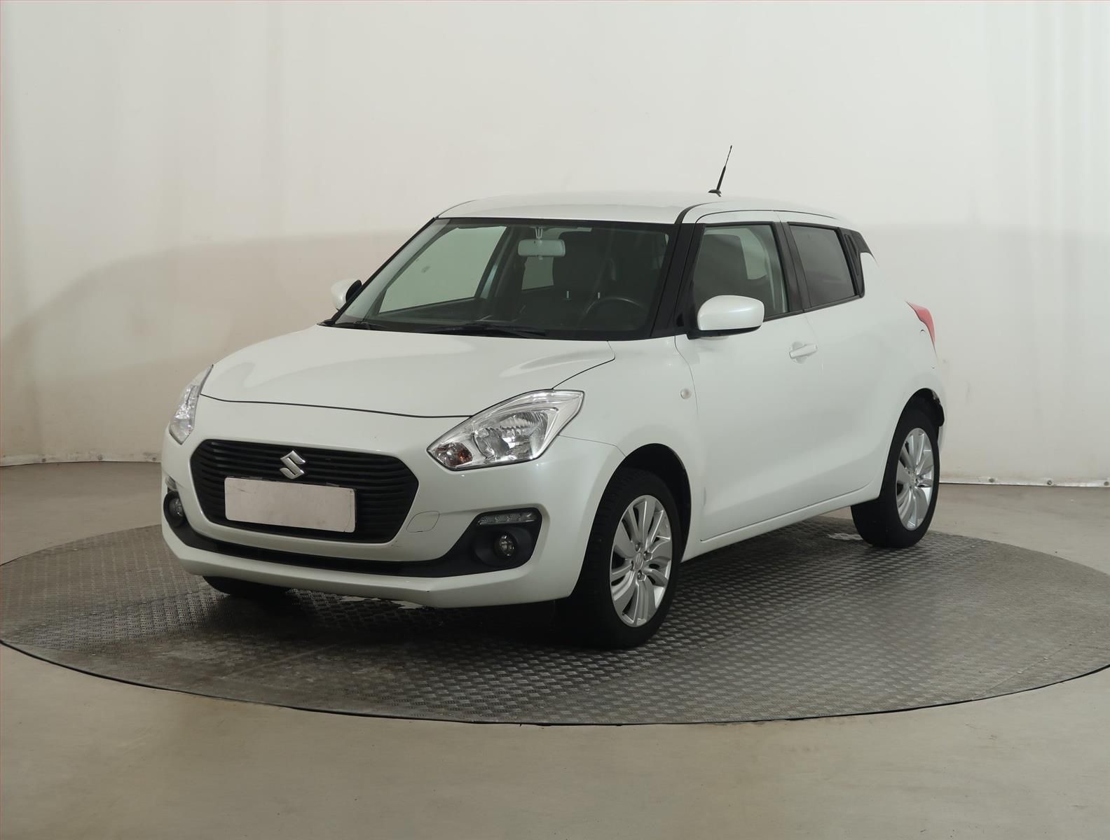 Suzuki Swift, 1.2 DualJet, 4X4, Serv.kniha - fotka 2