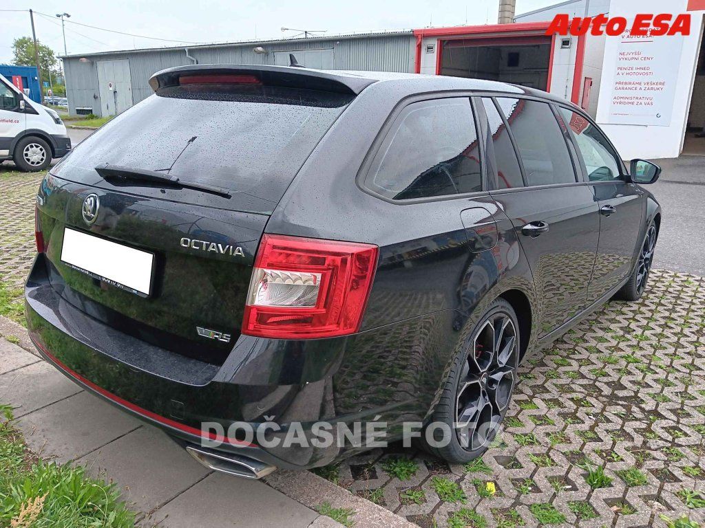 Škoda Octavia, 2.0TDi,ČR - fotka 2